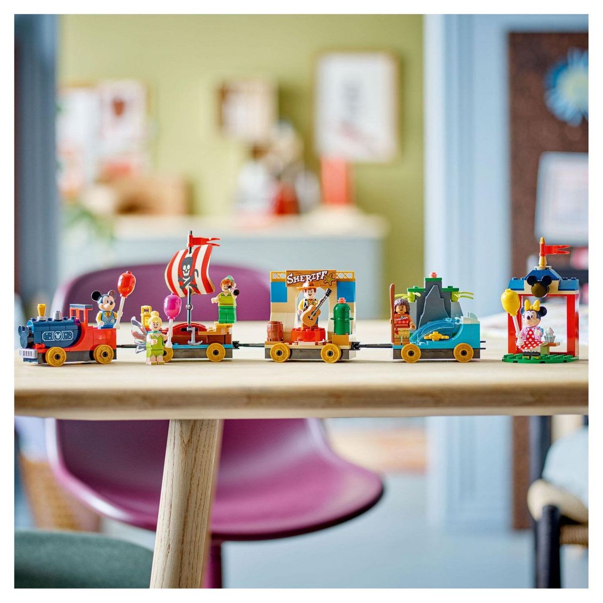 LEGO Disney 43212 - Le train en fête de Disney Jouet Enfants 4 Ans avec Vaiana, Woody, Peter Pan et les Wagons de la Fée Clochette plus Mickey et Minnie Mouse, 100ème Anniversaire Disney