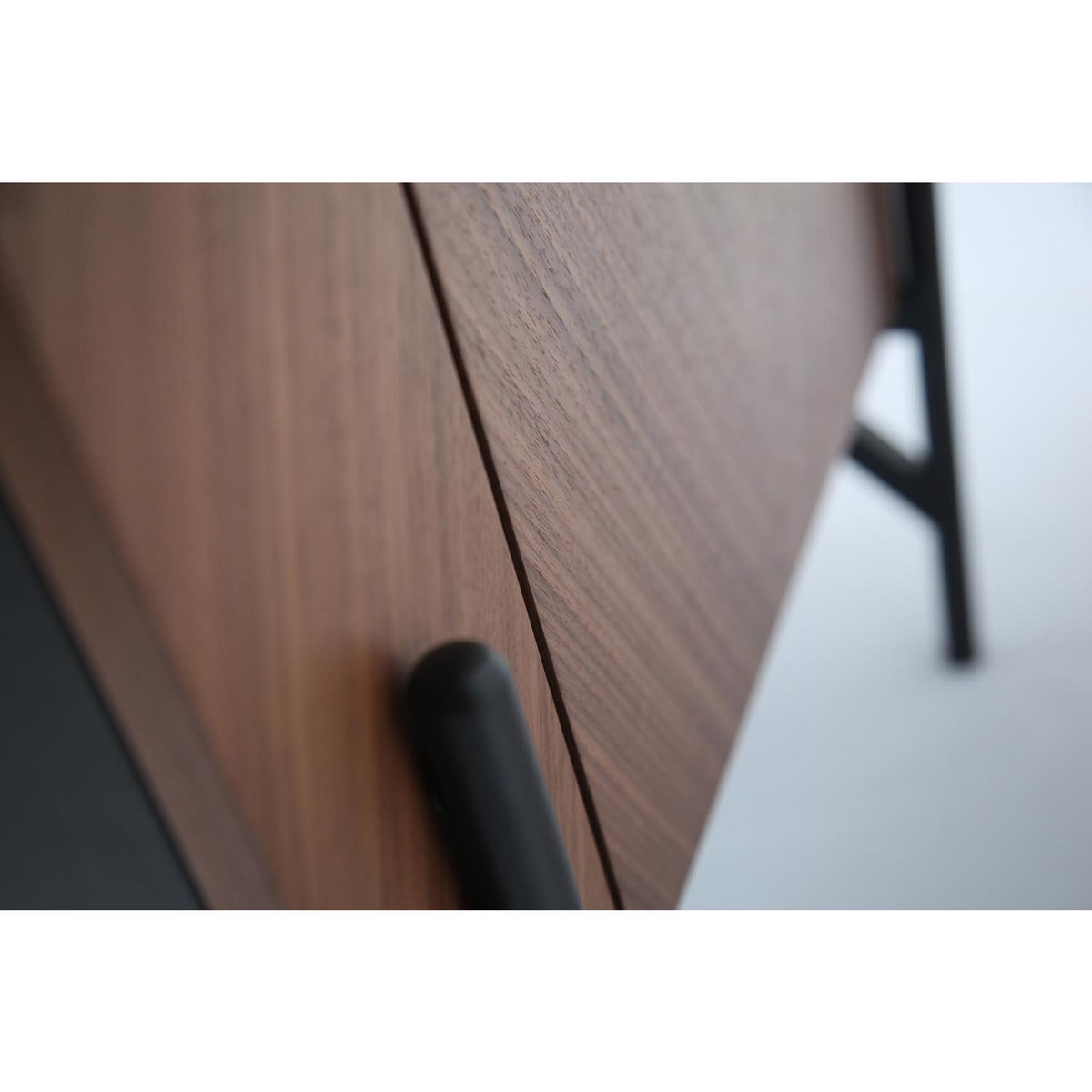 CONCEPT USINE Meuble d'appoint vintage avec placard SEQUOIA