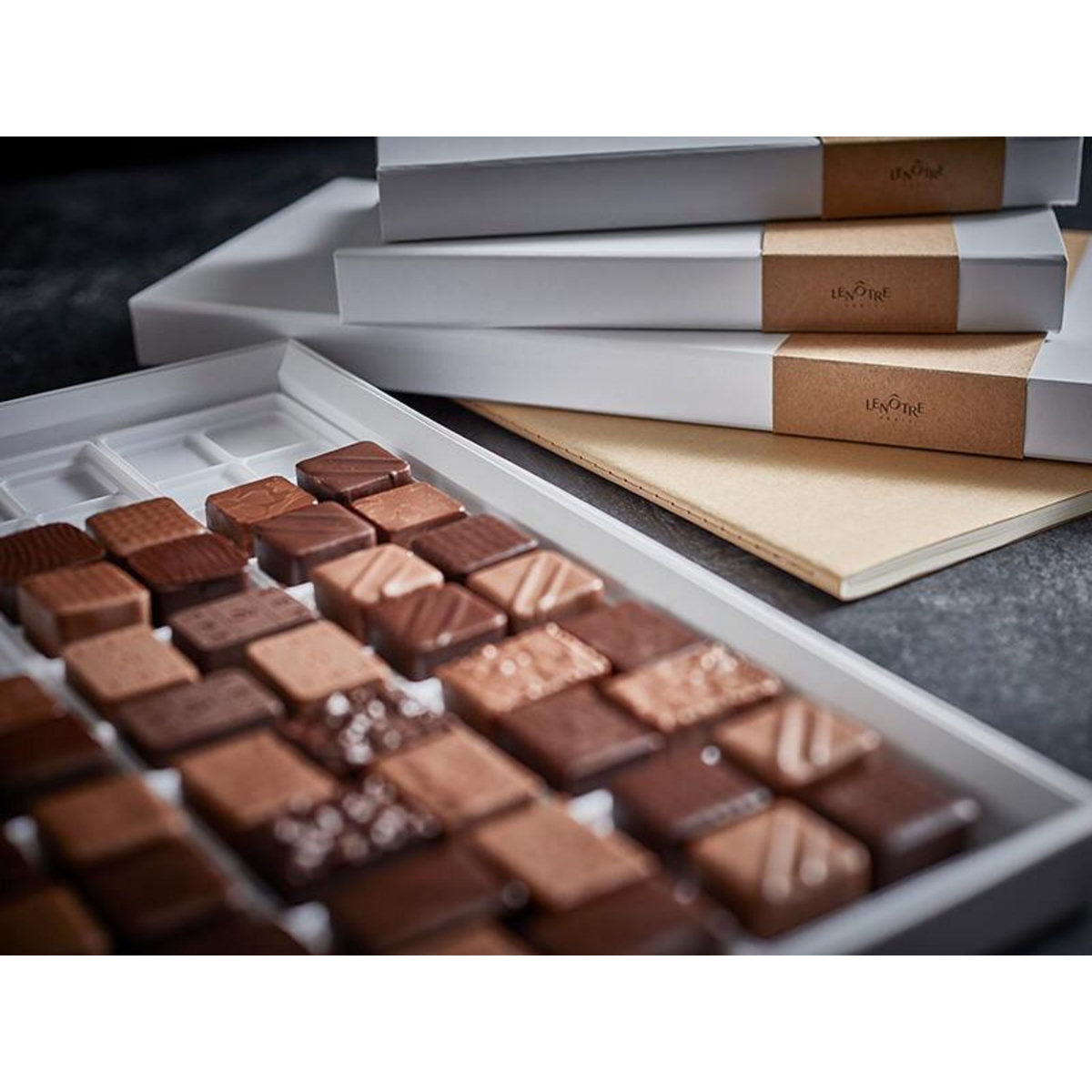Smartbox 1 assortiment autour de l'univers Confiserie & Chocolat chez Lenôtre - Coffret Cadeau Gastronomie
