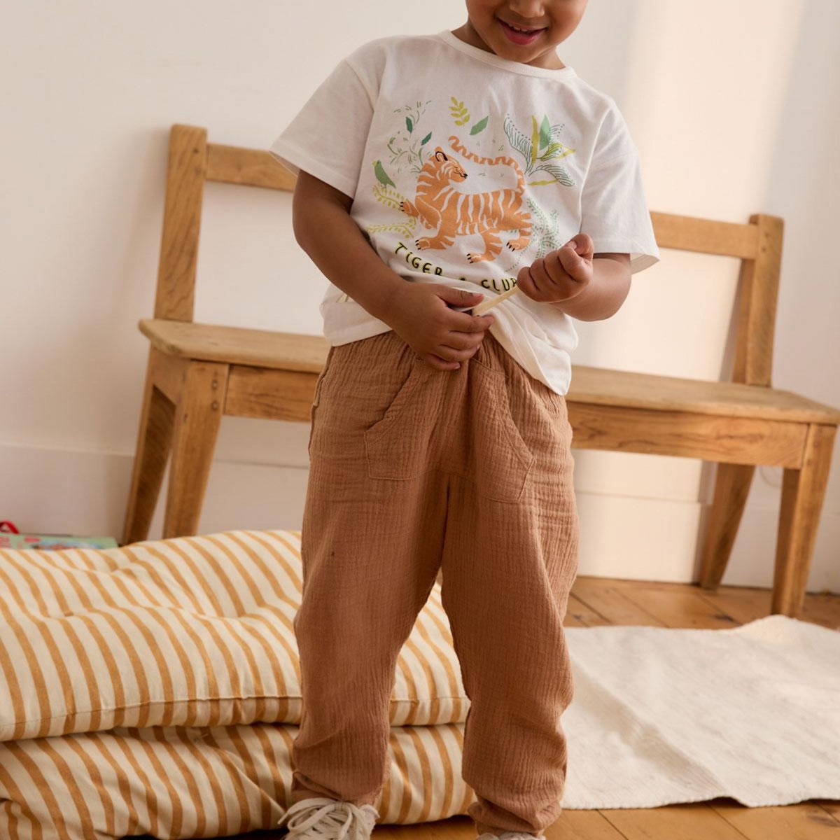 Petit Béguin Pantalon enfant en gaze de coton Petit Envahisseur