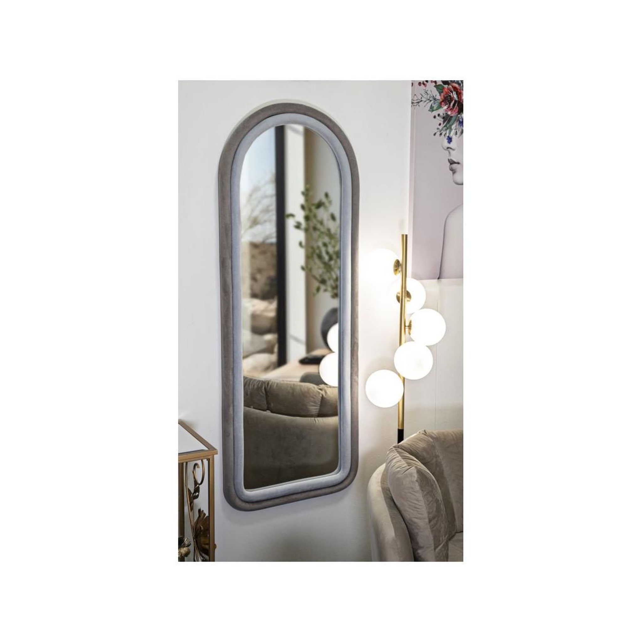 Voir la diapositive 5 : Paris Prix Miroir mural en velours  chloé  160cm gris & taupe