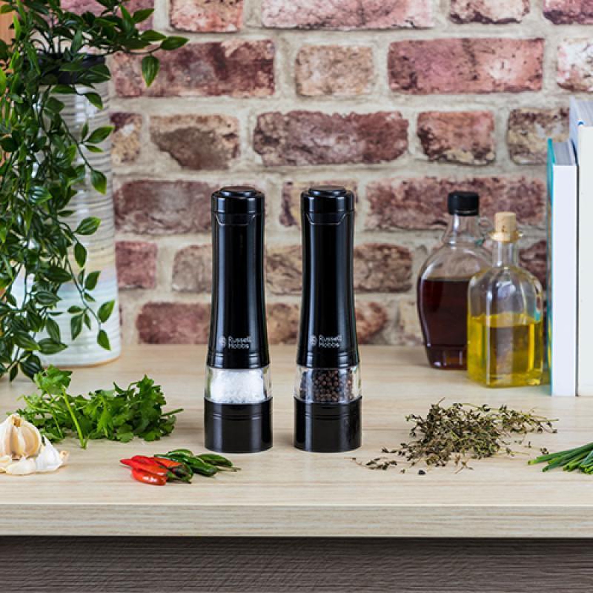 Voir la diapositive 3 : Russell Hobbs Russell Hobbs Electric Salt & Pepper Grinder Set of 2 black Schwarz (28010-56) (2801056)