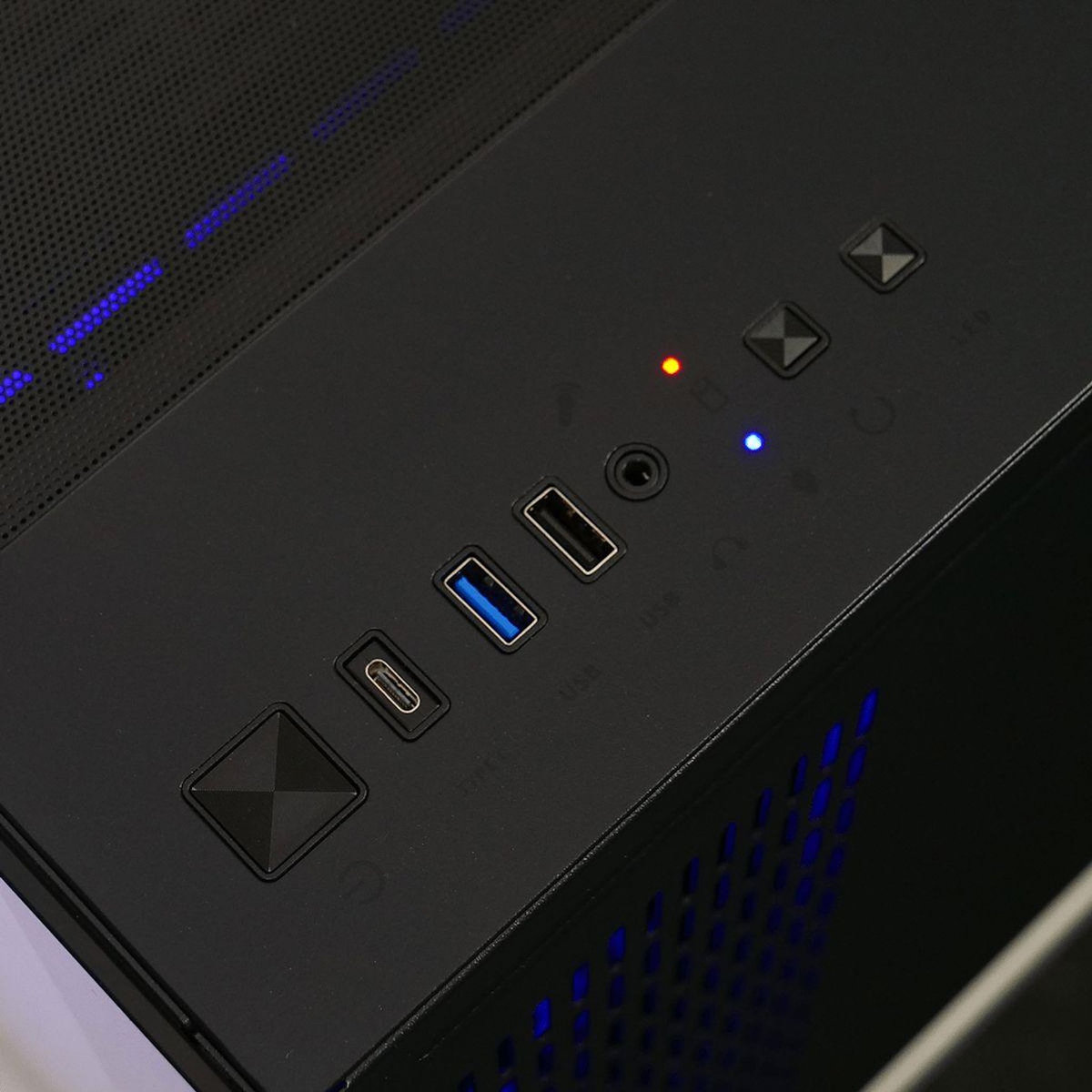 MRED PC Gamer AMD Ryzen 7 7800X3D – AMD Radeon RX 9070 XT – 32 Go RAM DDR5 – SSD 1 To