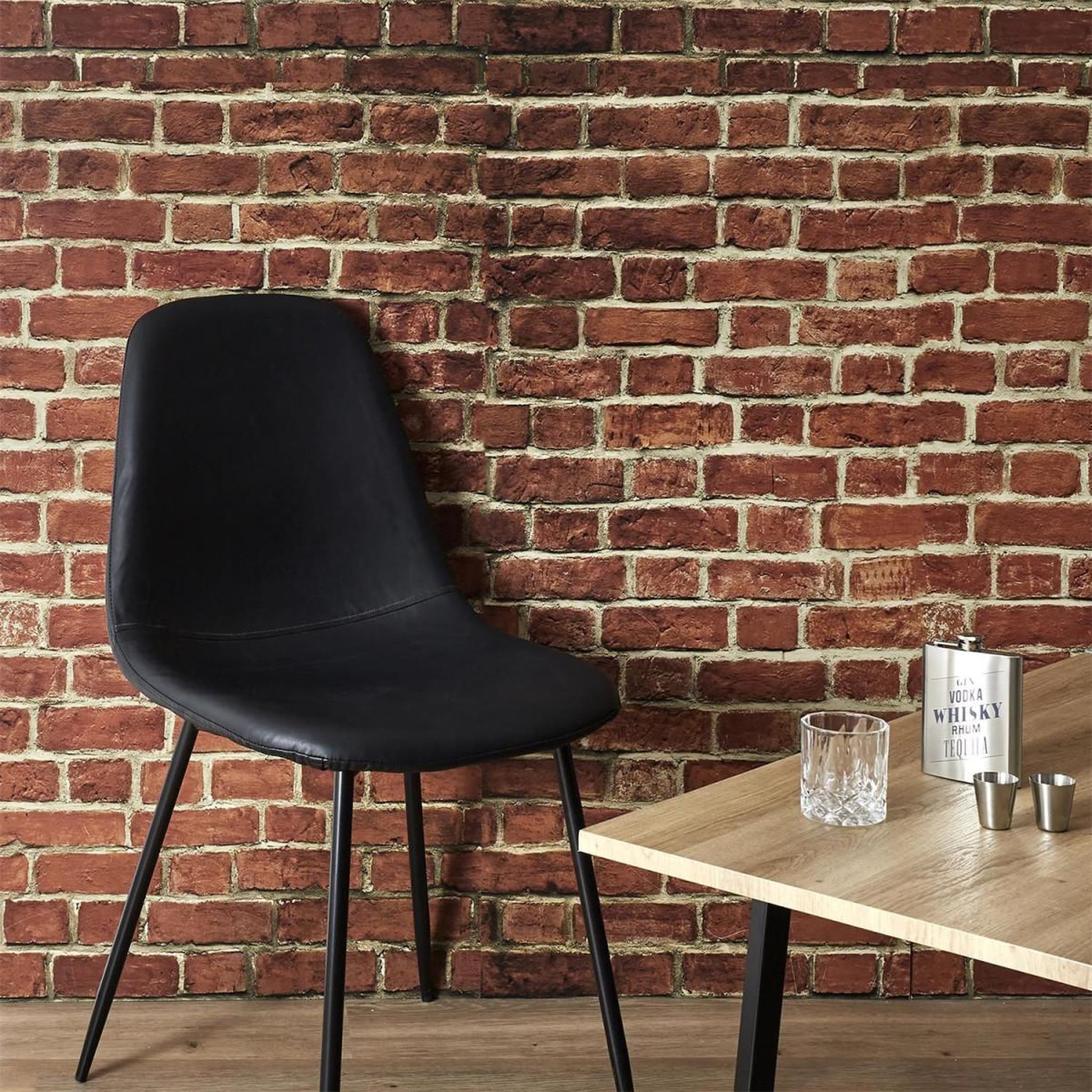 Voir la diapositive 6 : The Home Deco Factory Lot de 4 chaises design  amber  86cm noir