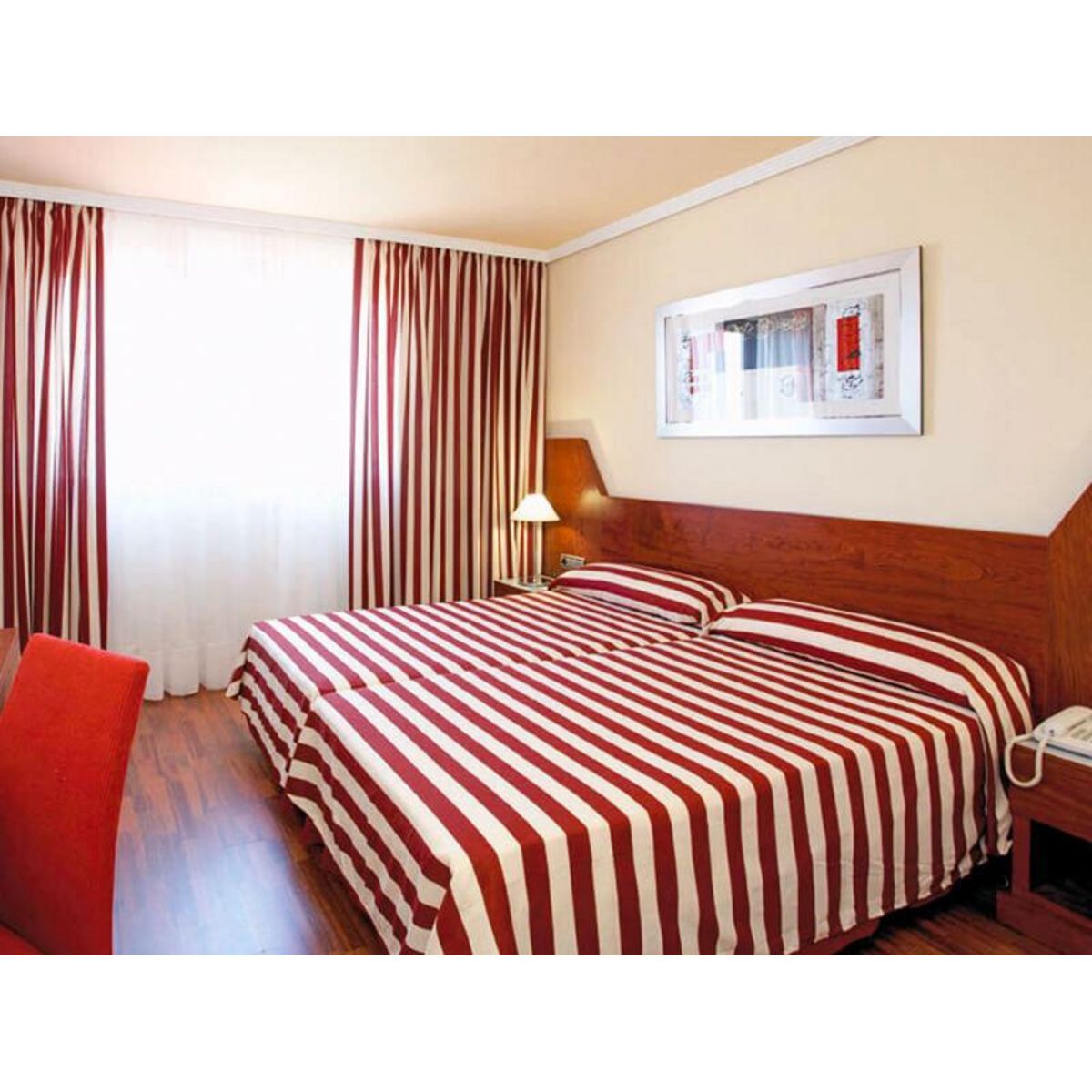 Smartbox Séjour de 3 jours à Barcelone avec croisière au coucher du soleil en catamaran - Coffret Cadeau Multi-thèmes