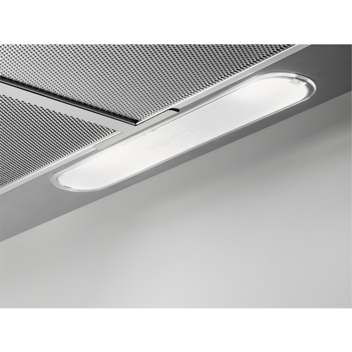 ELECTROLUX Hotte visière 60cm 272m3/h gris - efu216s