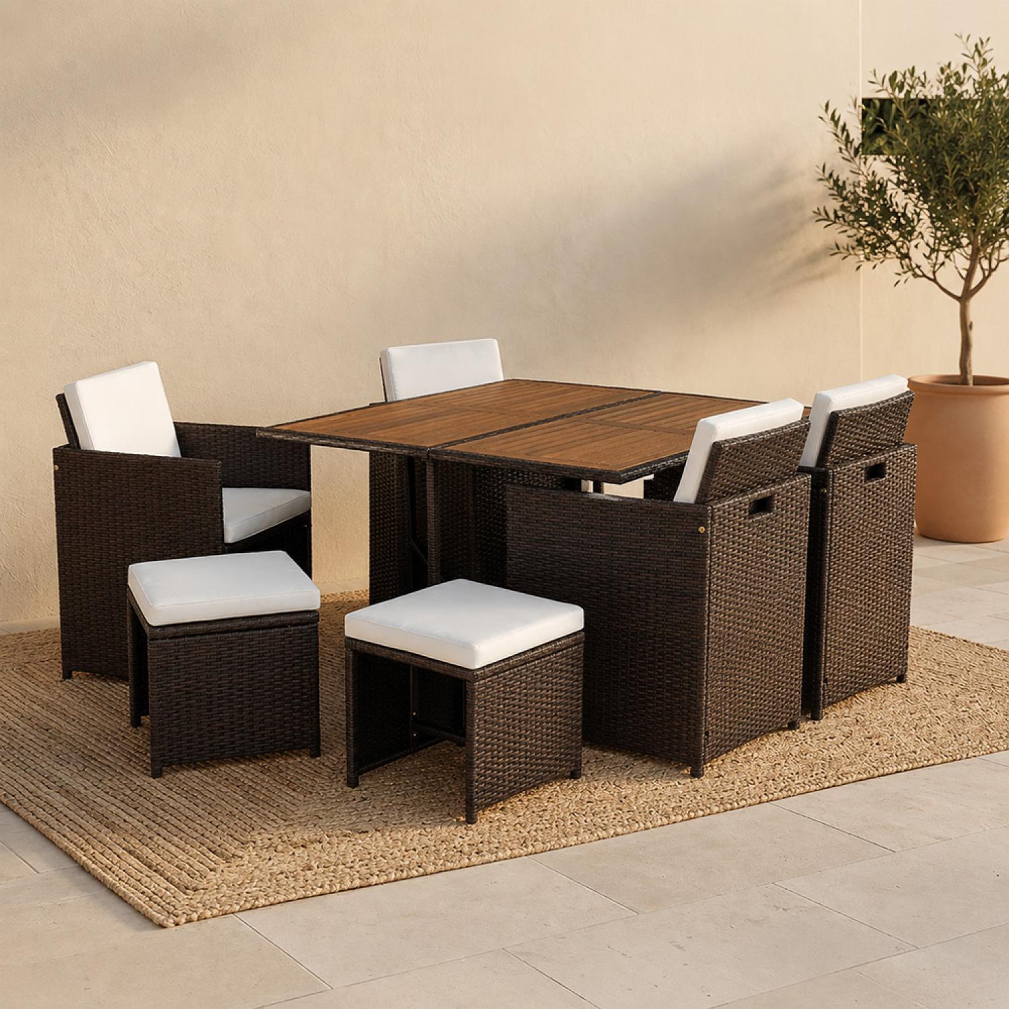 Voir la diapositive 5 : CONCEPT USINE Salon de jardin 8 pl en résine marron et coussins beige + housse TOLEDO