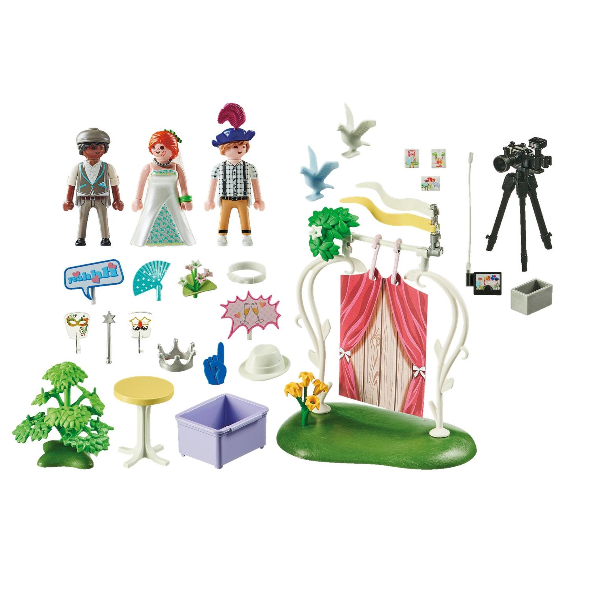 Voir la diapositive 3 : PLAYMOBIL City Life Couple de mariés et appareil photo