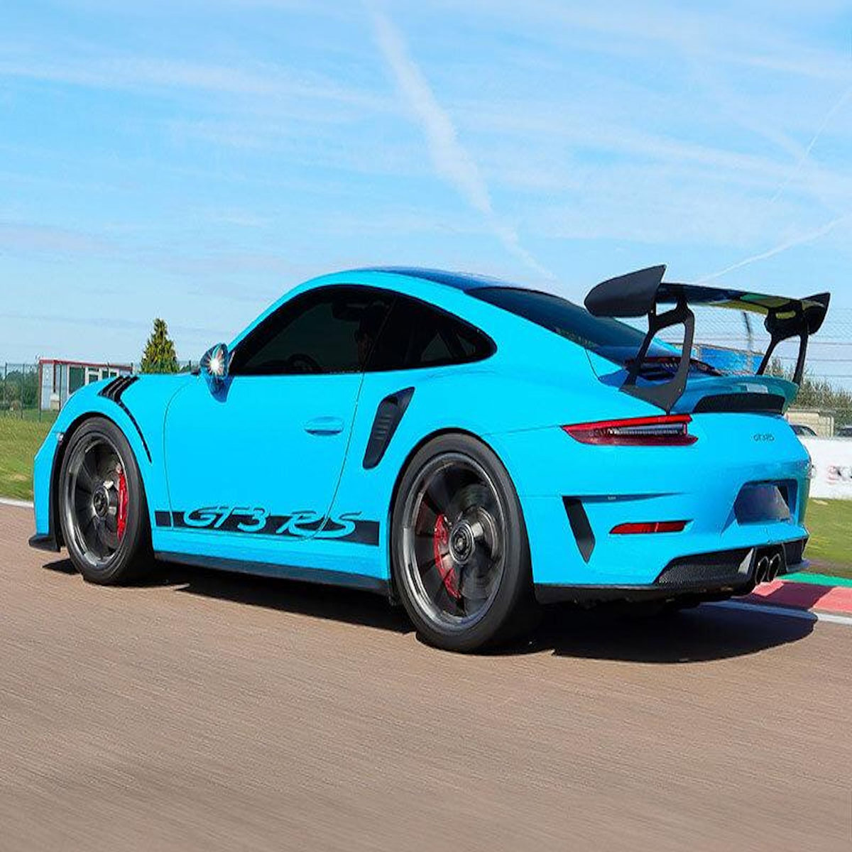 Smartbox Stage de pilotage : 2 tours sur le circuit de Croix-en-Ternois en Porsche 991 GT3 RS - Coffret Cadeau Sport & Aventure