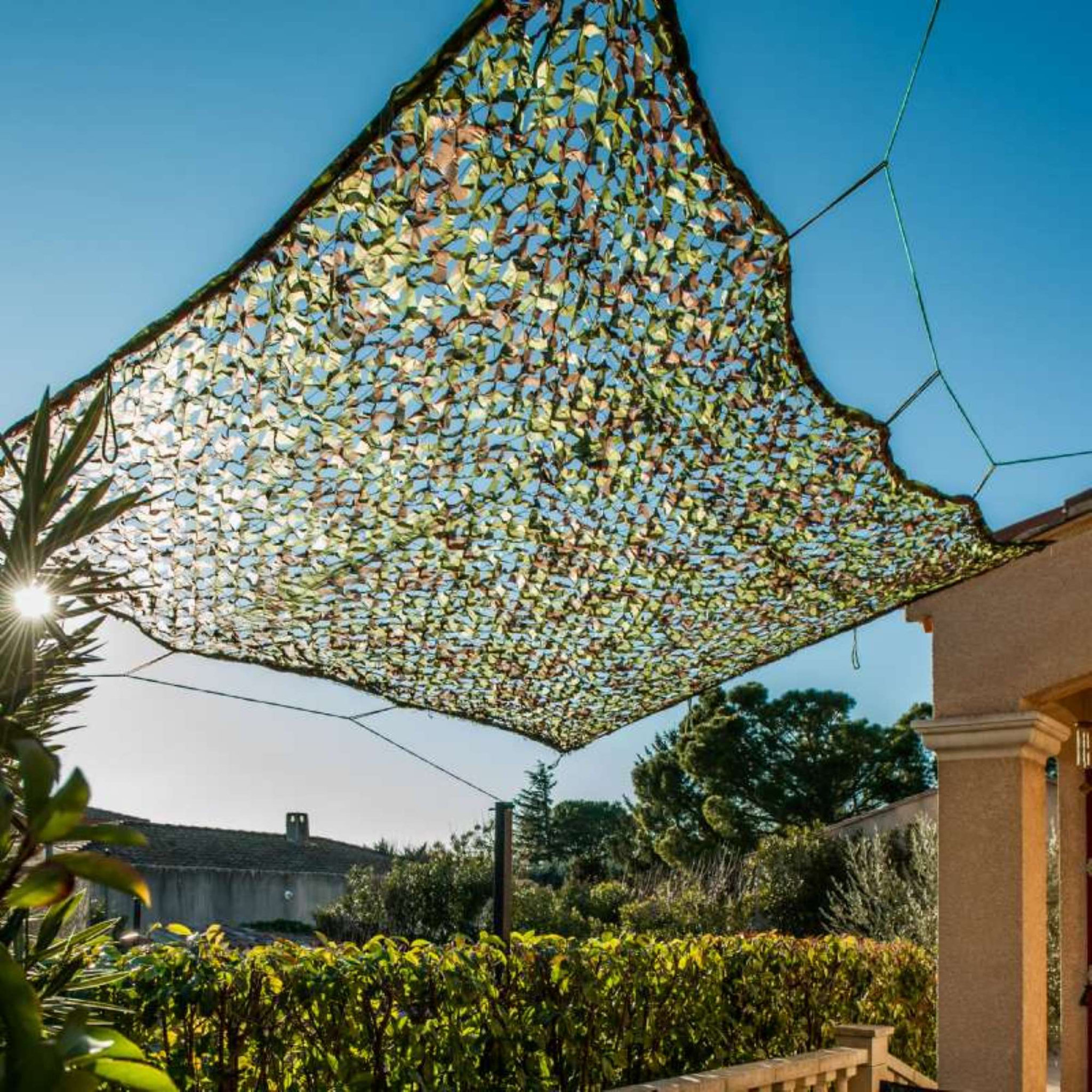 Voir la diapositive 2 :  Toile d'ombrage ajourée camouflage Werkapro 3 x 3 mètres  9m2