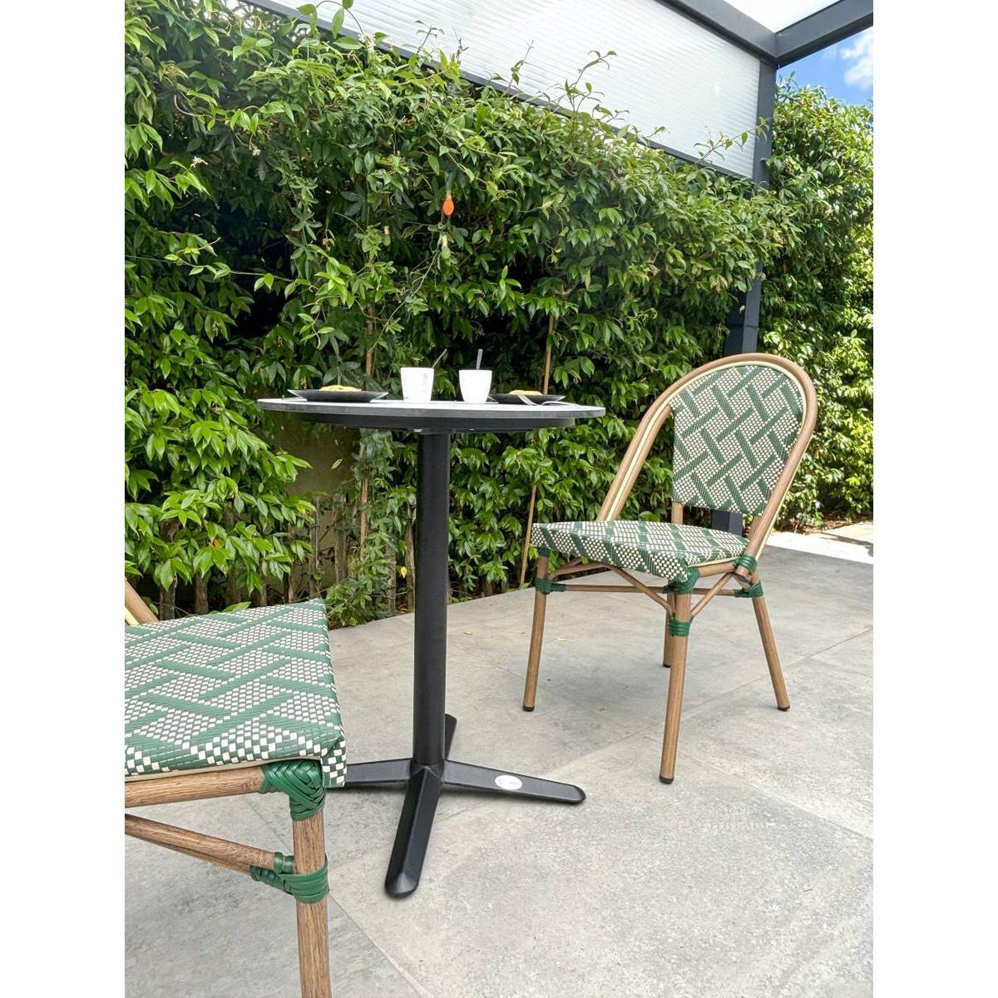 Voir la diapositive 6 : Paris Prix Ensemble table de jardin & 2 chaises  bistro  60cm vert