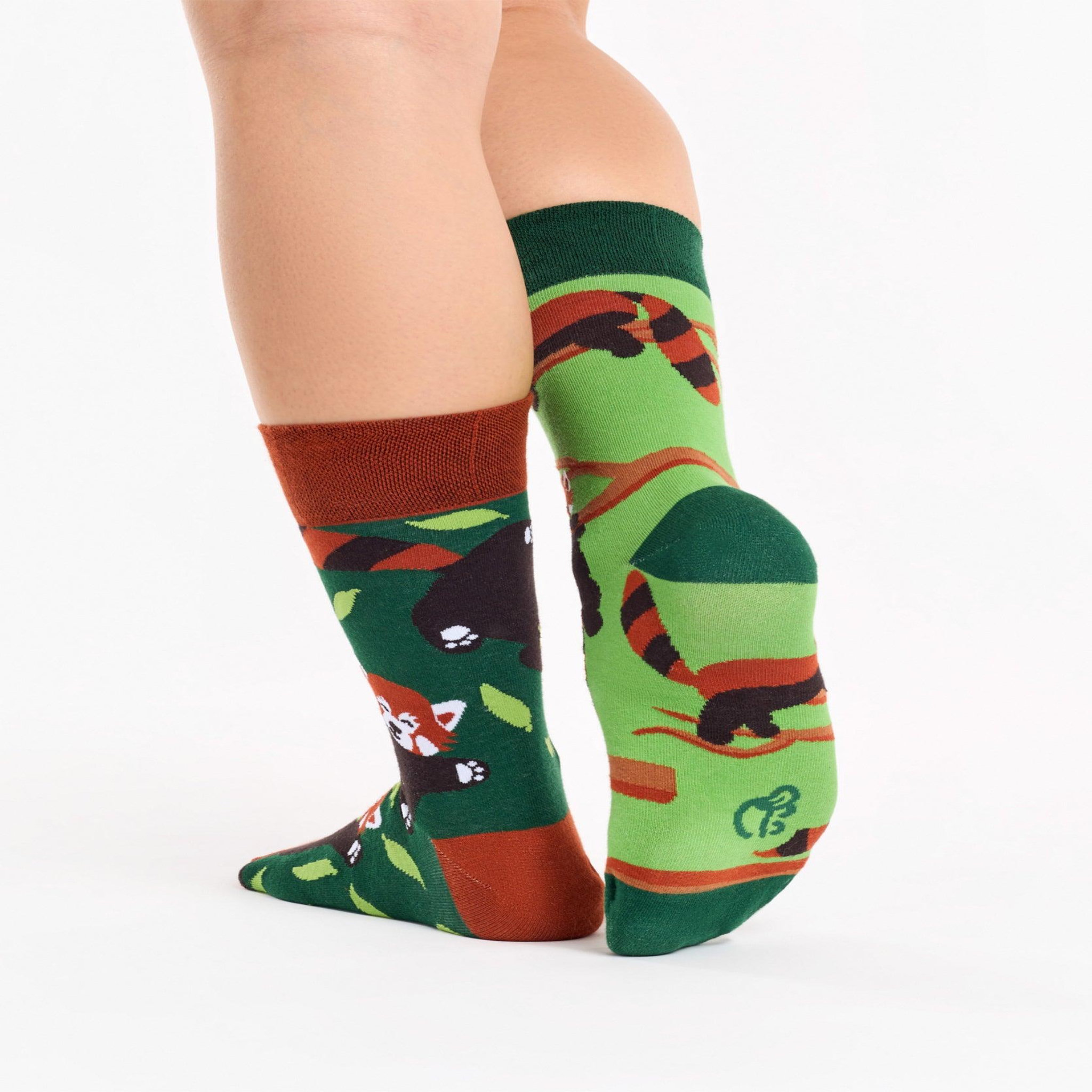 Voir la diapositive 3 : DEDOLES Chaussettes panda roux
