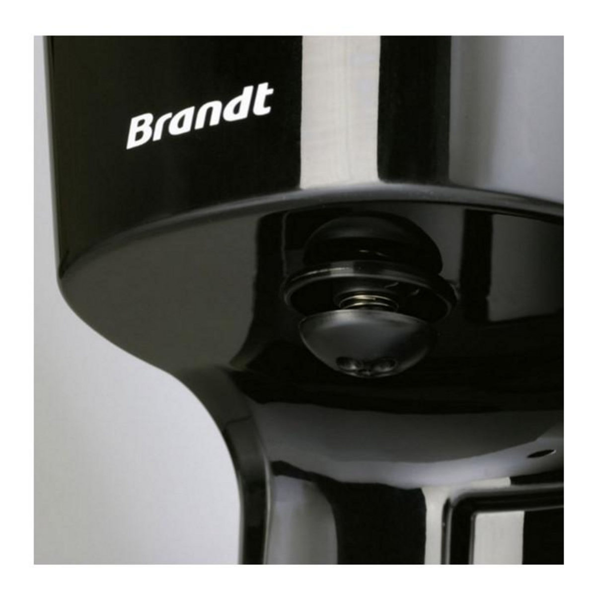 BRANDT Cafetière filtre 1.8l 18 tasses - caf1318