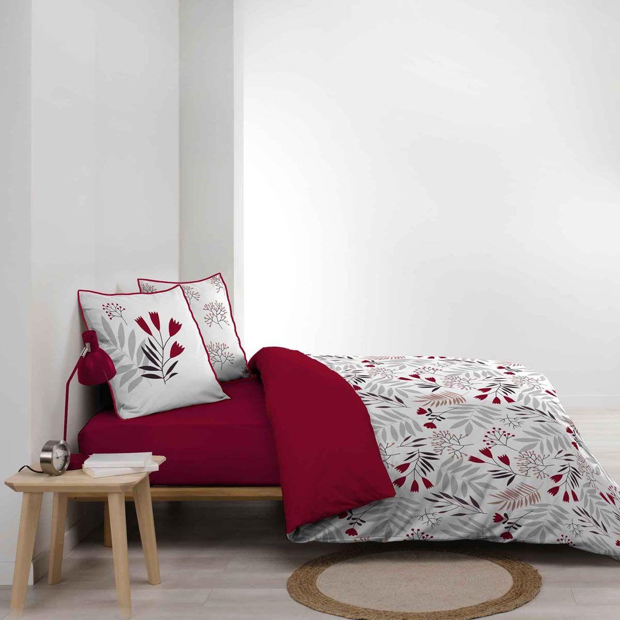 Voir la diapositive 3 : Douceur d'Intérieur Parure de lit 3 pièces  clémence  240x220cm blanc