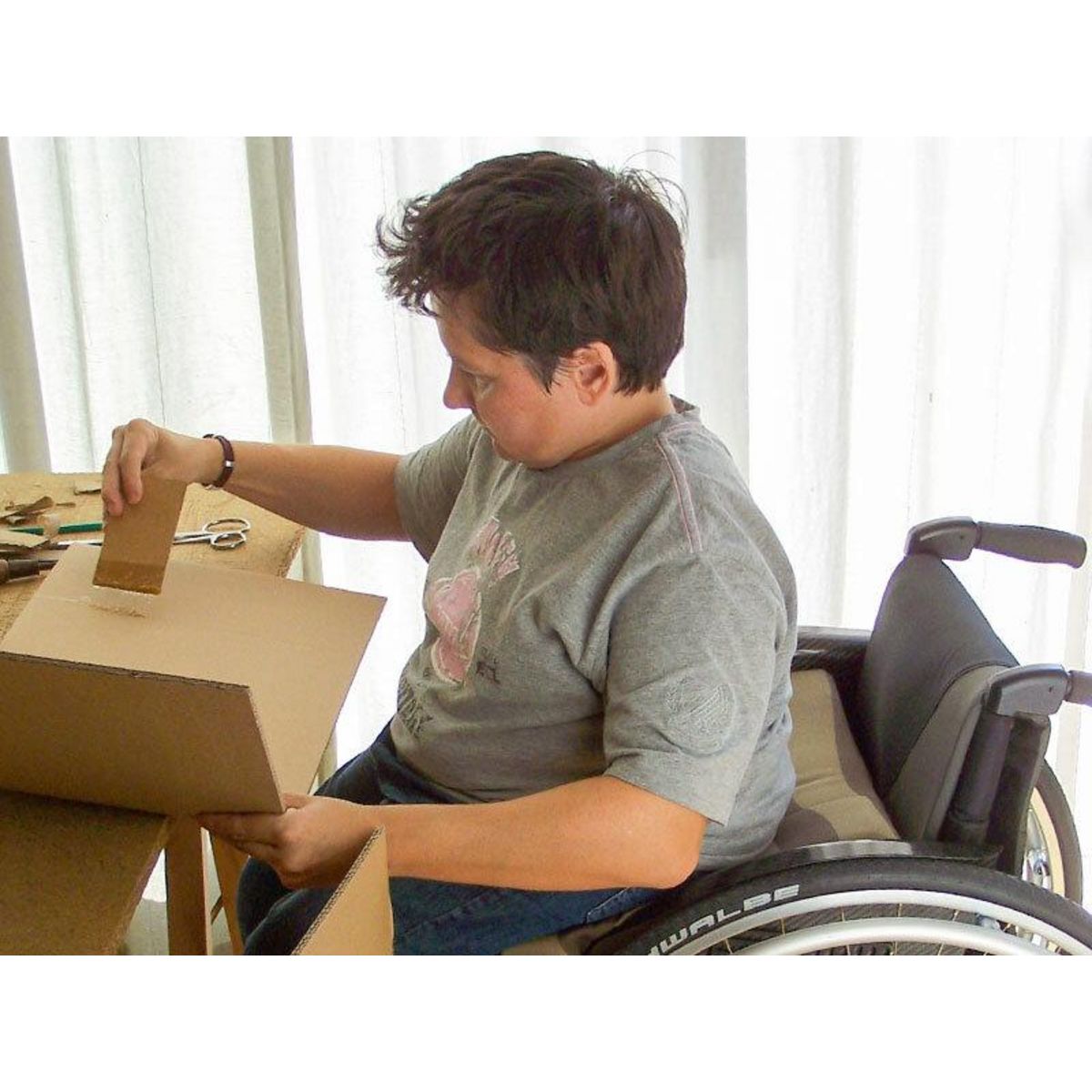 Smartbox Atelier créatif écologique autour du carton près d'Avignon - Coffret Cadeau Sport & Aventure