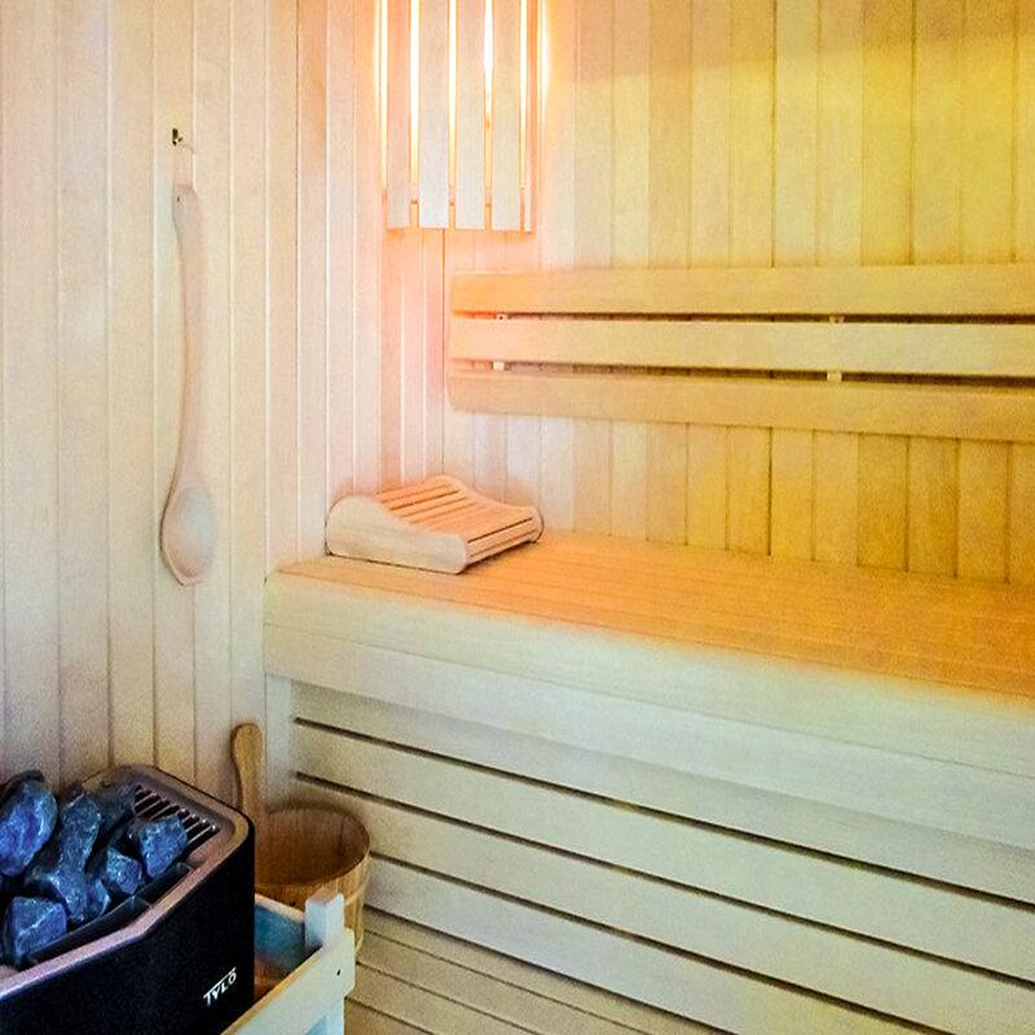 Voir la diapositive 3 : Smartbox 3 jours en hôtel 4* avec accès bien-être de 30 min à saint-brieuc - coffret cadeau séjour