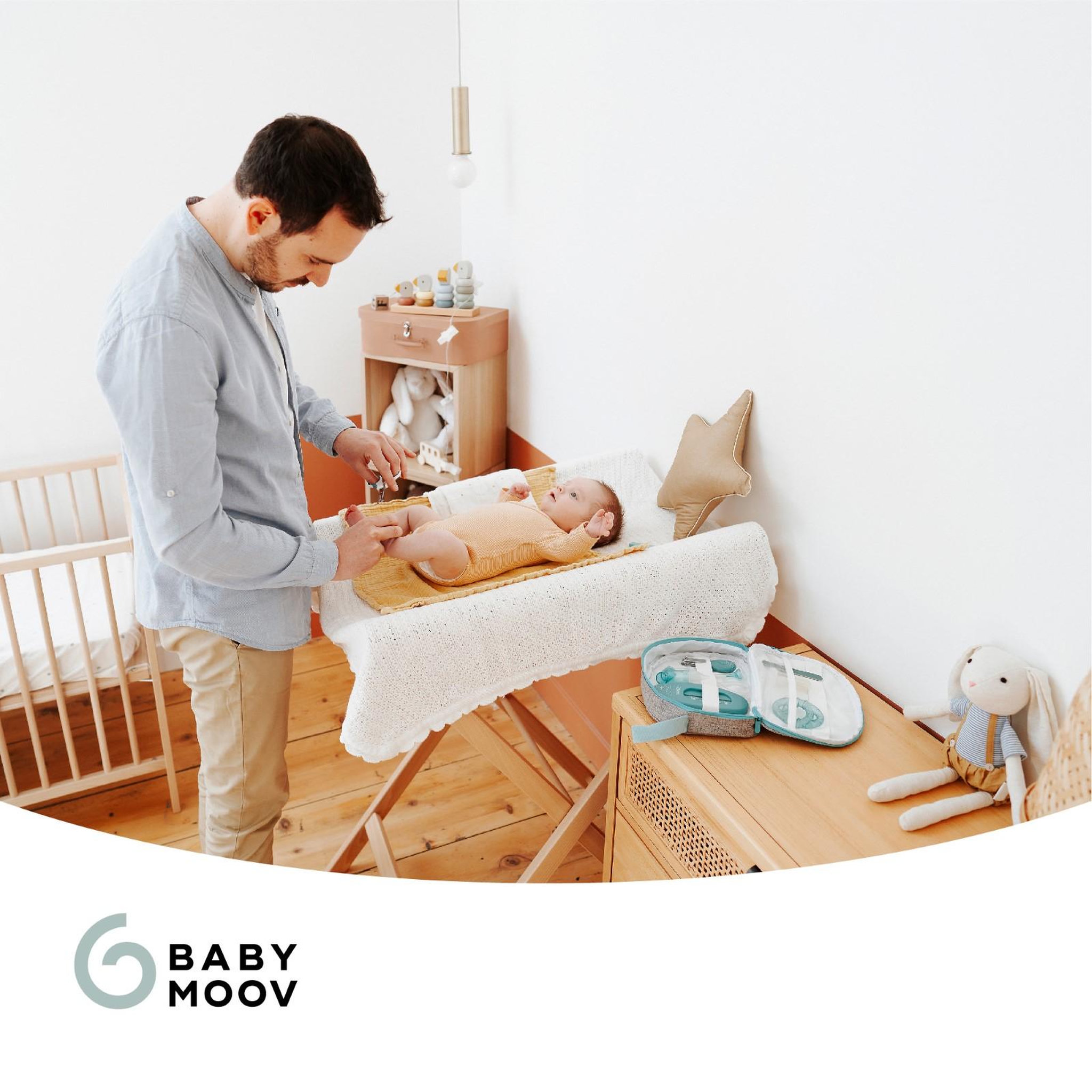 Voir la diapositive 6 : BABYMOOV COMPACT GROOMING SET