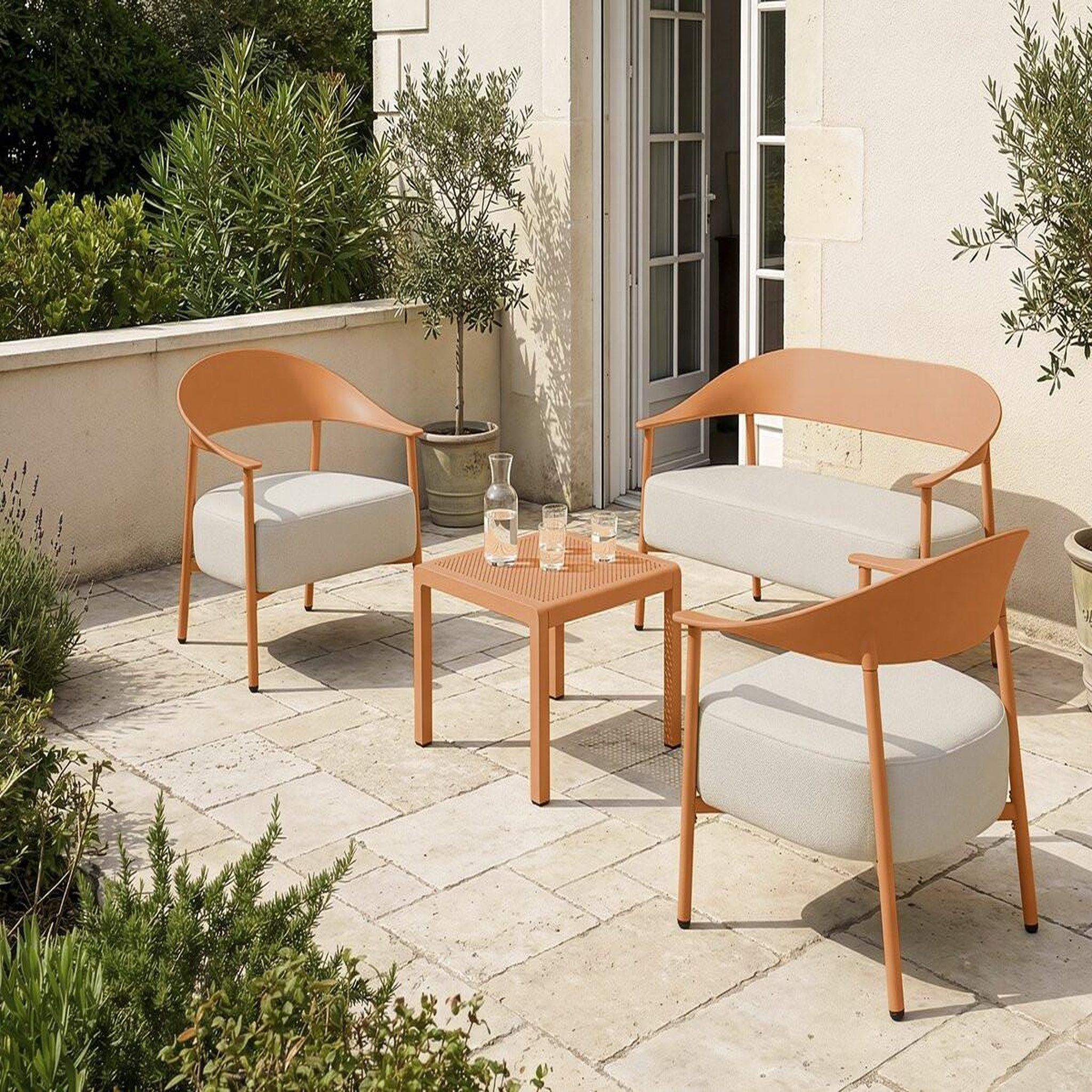Voir la diapositive 2 : Habitat et Jardin Salon de jardin en métal et plastique  céora  - 4 places - orange