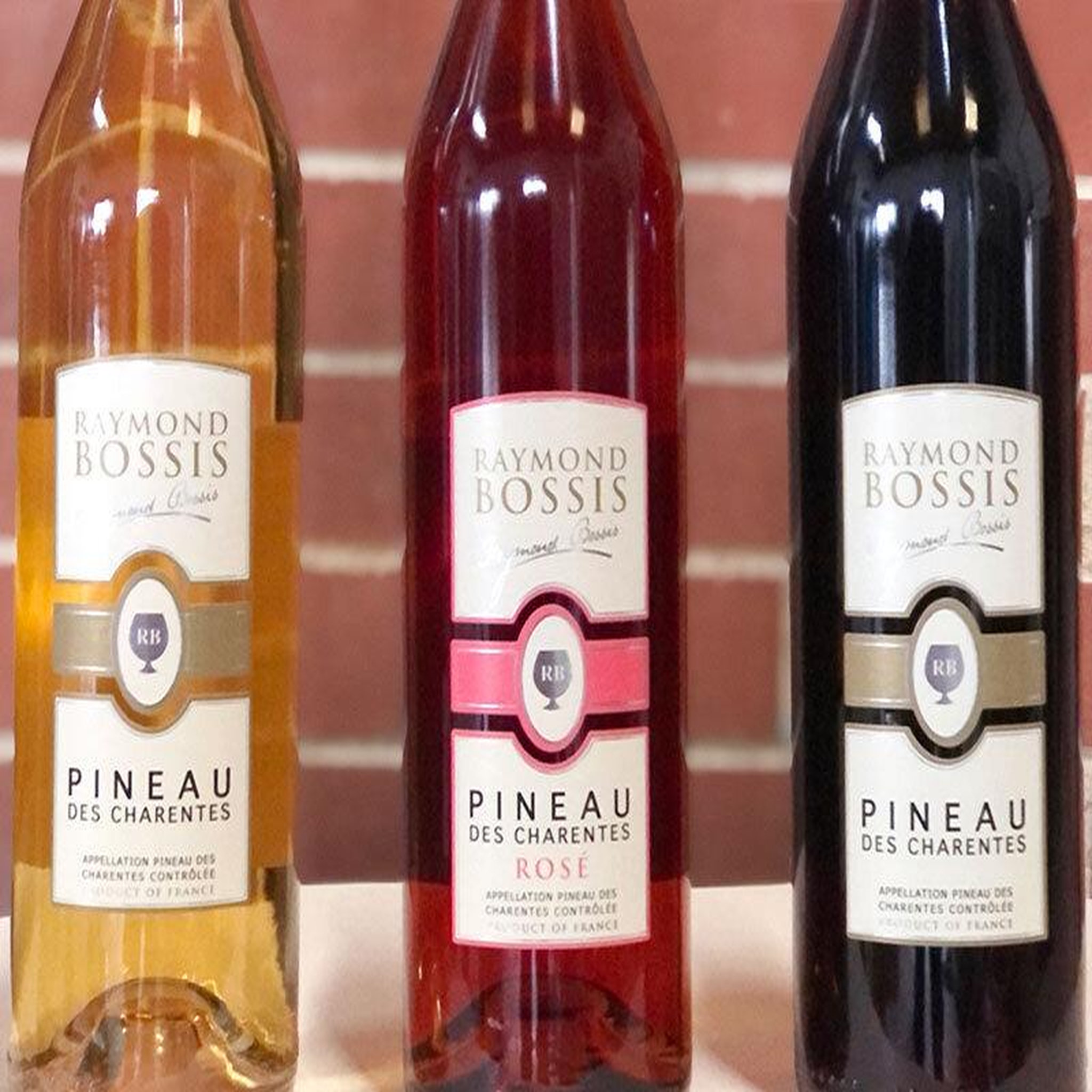 Voir la diapositive 3 : Smartbox Sélection de 5 bouteilles de pineau des charentes à découvrir chez soi - coffret cadeau gastronomie