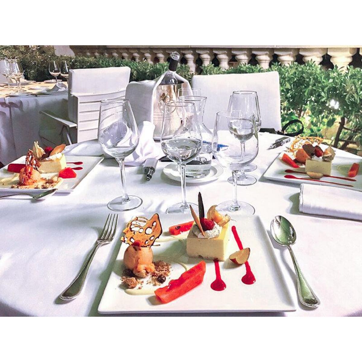 Smartbox Adresses gastronomiques : repas 3 plats à la table d'un prestigieux restaurant en Provence - Coffret Cadeau Gastronomie