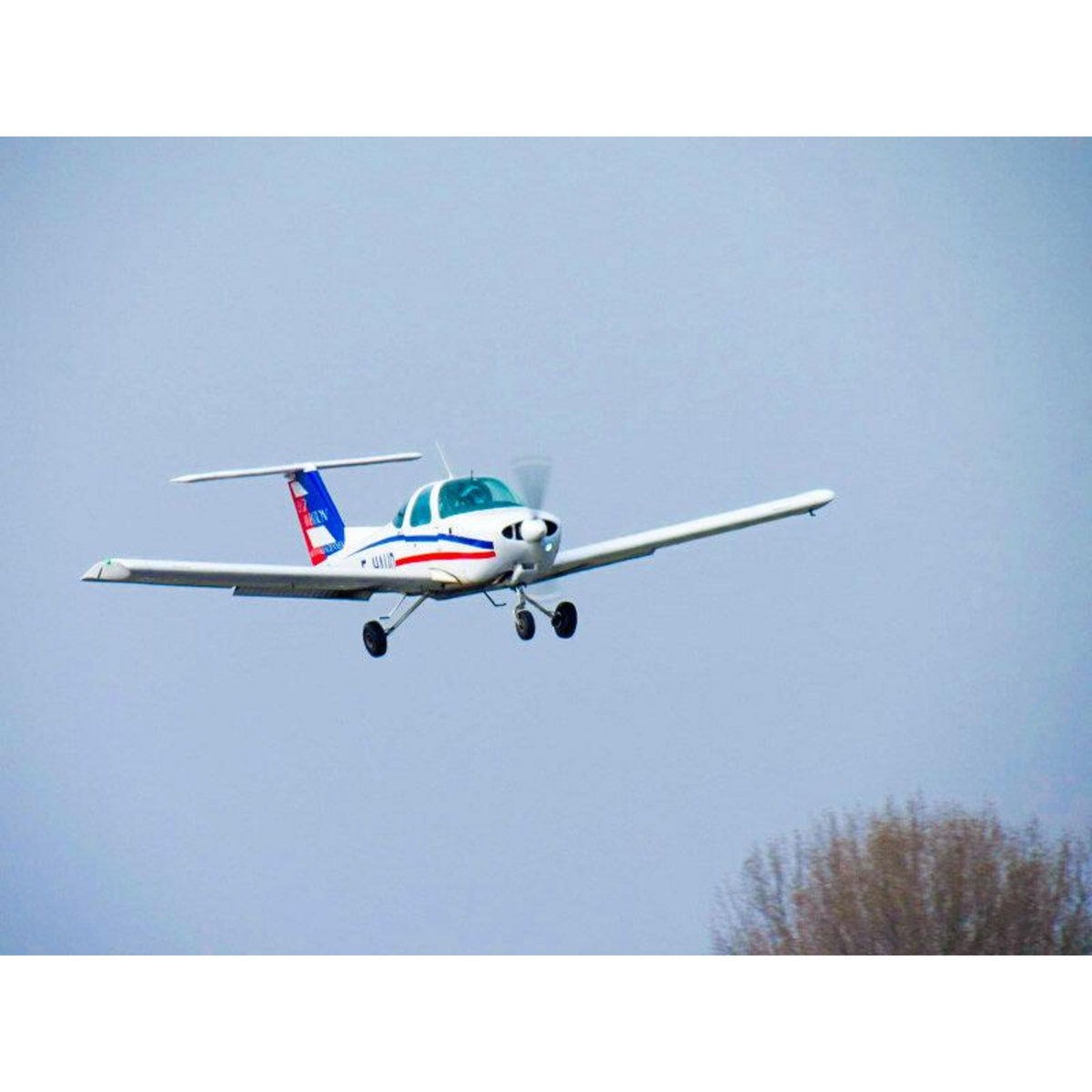 Smartbox Initiation au pilotage d'avion lors d'un vol de 25 min près de Lille - Coffret Cadeau Sport & Aventure