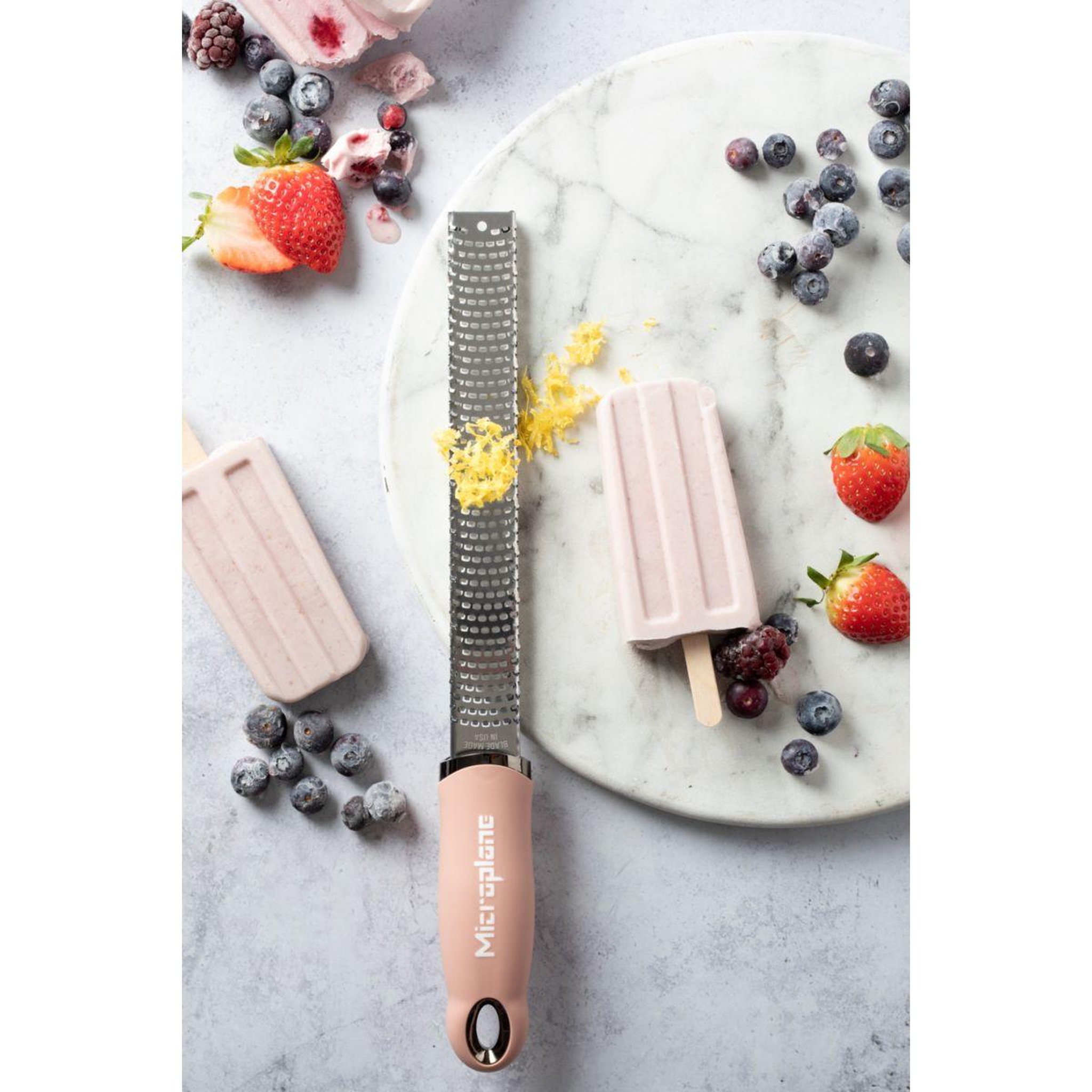 Voir la diapositive 2 : MICROPLANE Zesteur premium bouton de  rose