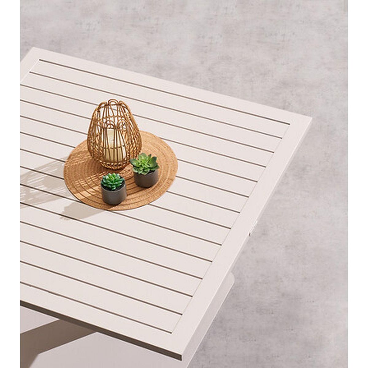 HESPERIDE Table de jardin relevable carrée en aluminium SALIMIA - Avoine