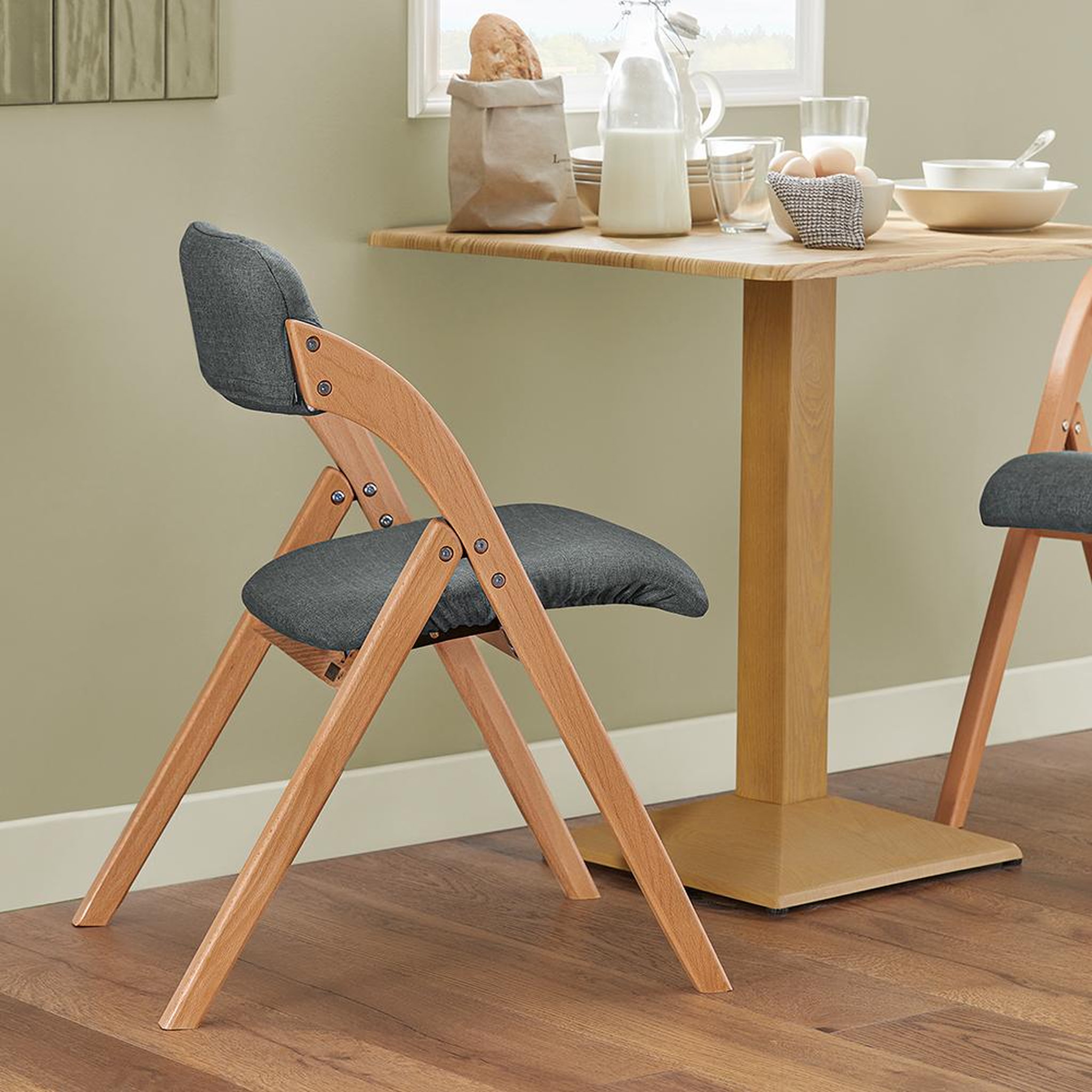 Voir la diapositive 4 : SOBUY Chaise Pliante Rembourrée Gris Foncé 47.5x52x77cm FST92-SGX2