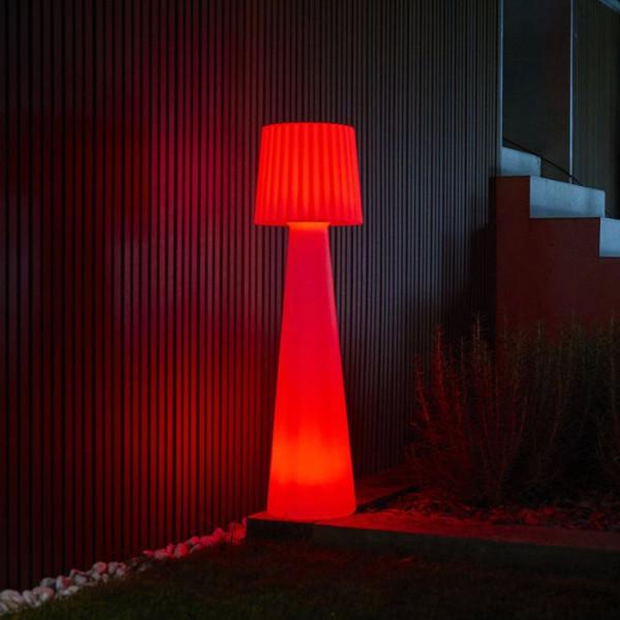Voir la diapositive 5 : Lumisky Lampadaire extérieur sans fil - LUMISKY - LADY C110 - LED multicolore dimmable - Abat-jour ondulé - Télécommande - H110 cm