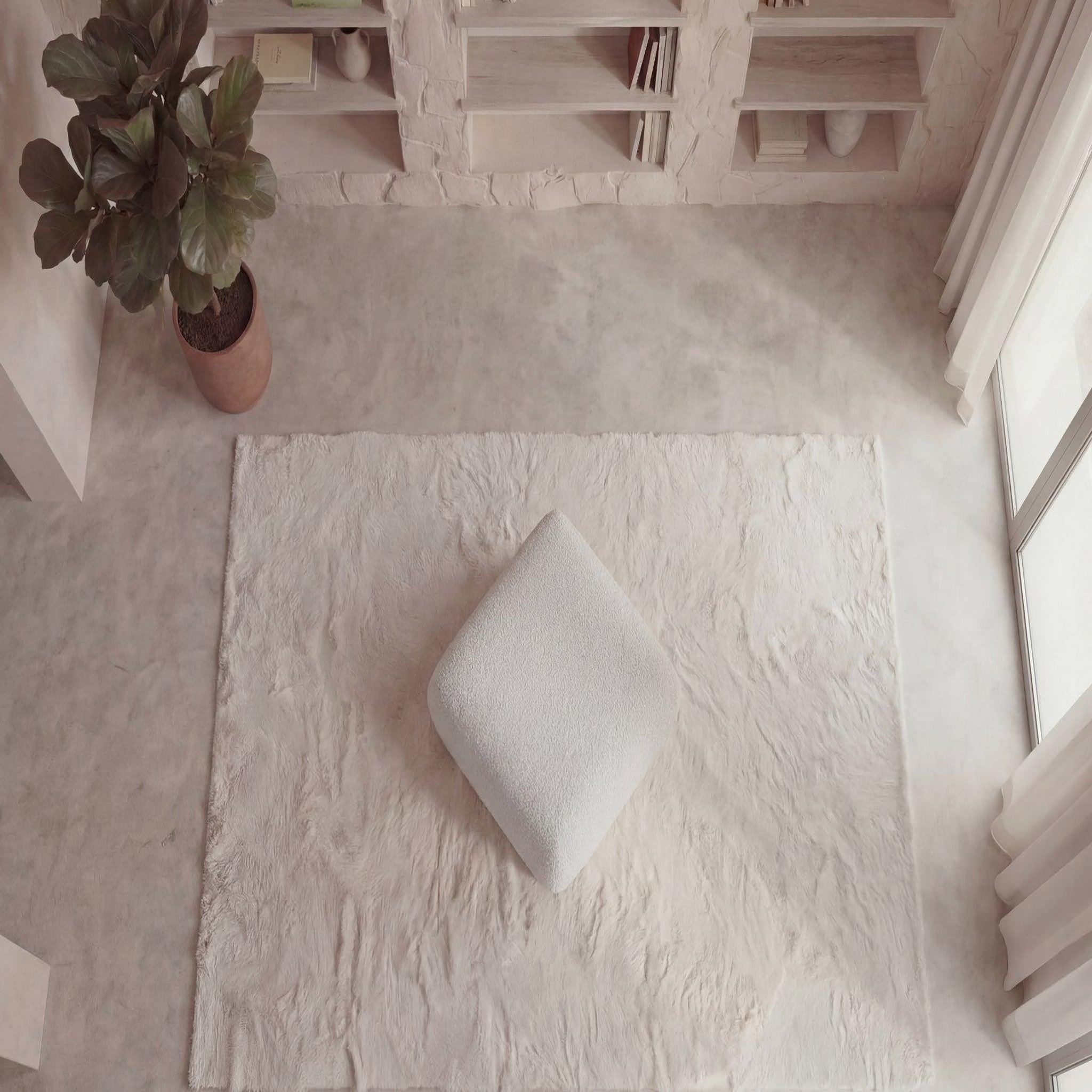 Voir la diapositive 4 : CASANOVA PARIS Ariel - pouf en tissu bouclette 80x80x40