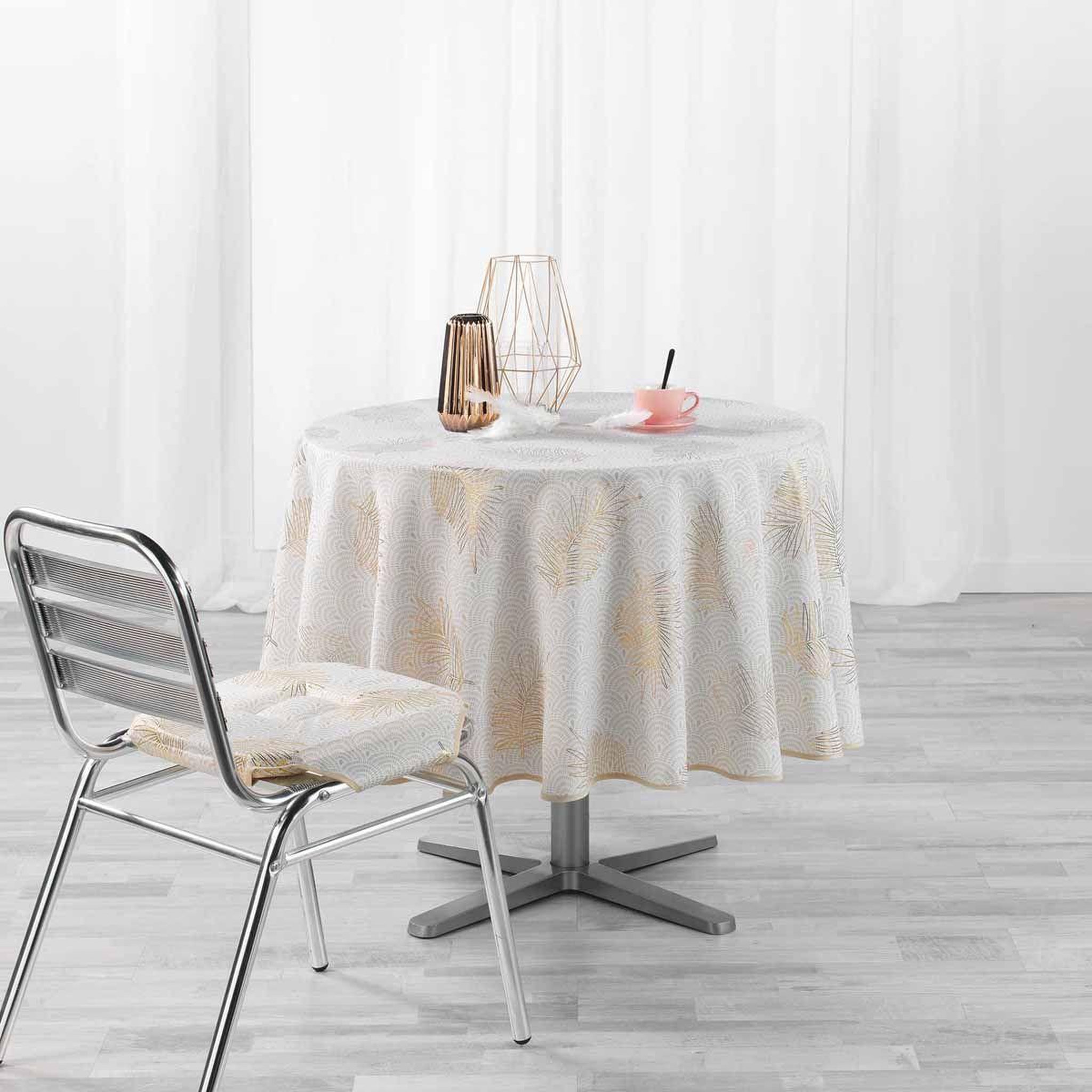 Voir la diapositive 3 : Douceur d'Intérieur Nappe antitache ronde  sunny gold  180cm or