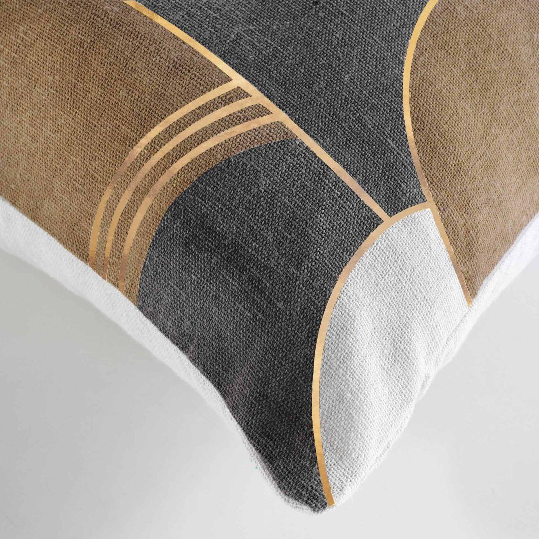 Voir la diapositive 3 : Douceur d'Intérieur Coussin déco imprimé  denali  45x45cm multicolore