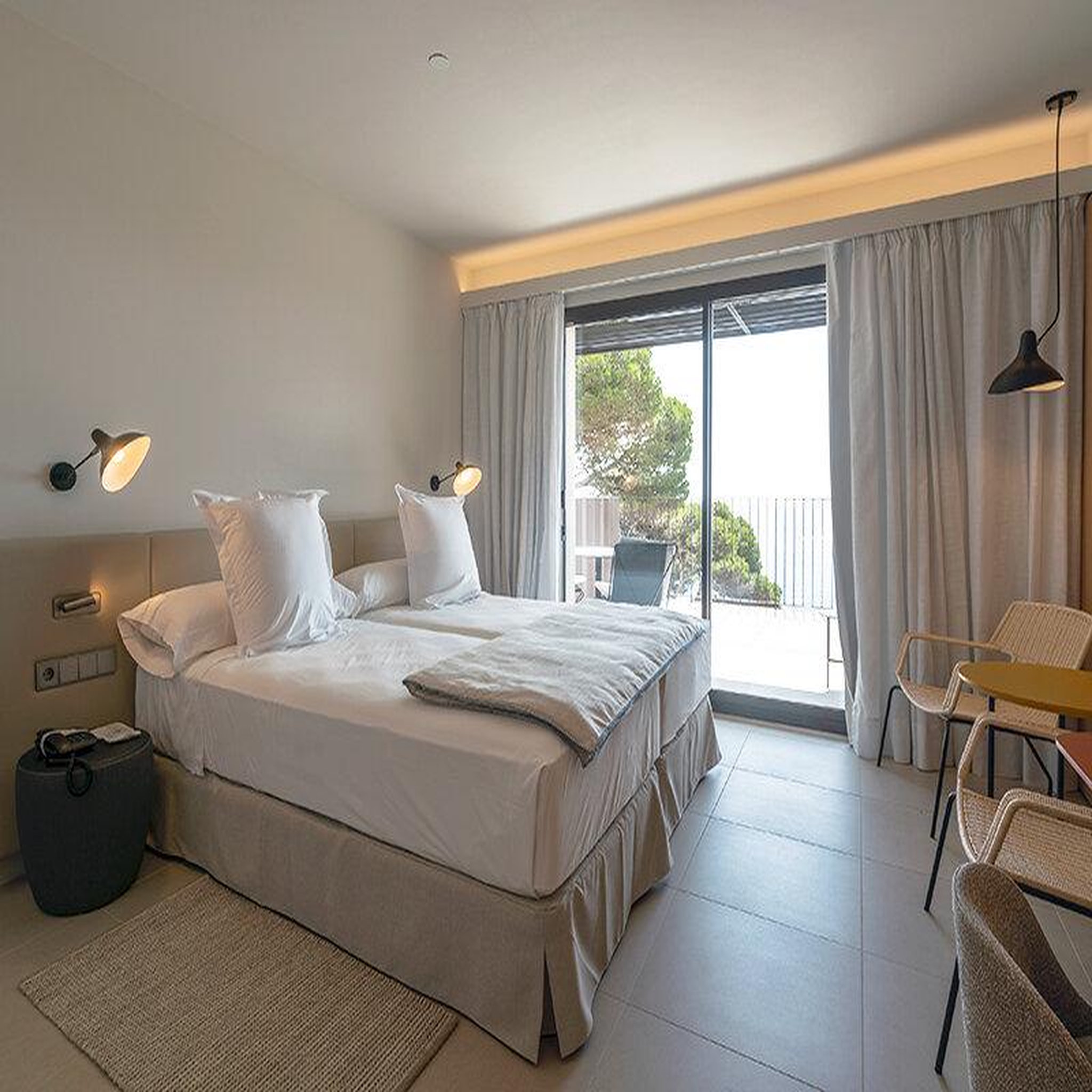 Voir la diapositive 2 : Smartbox Parador de aiguablava 4* : 3 jours avec dîners pour 2 personnes sur la costa brava - coffret cadeau séjour