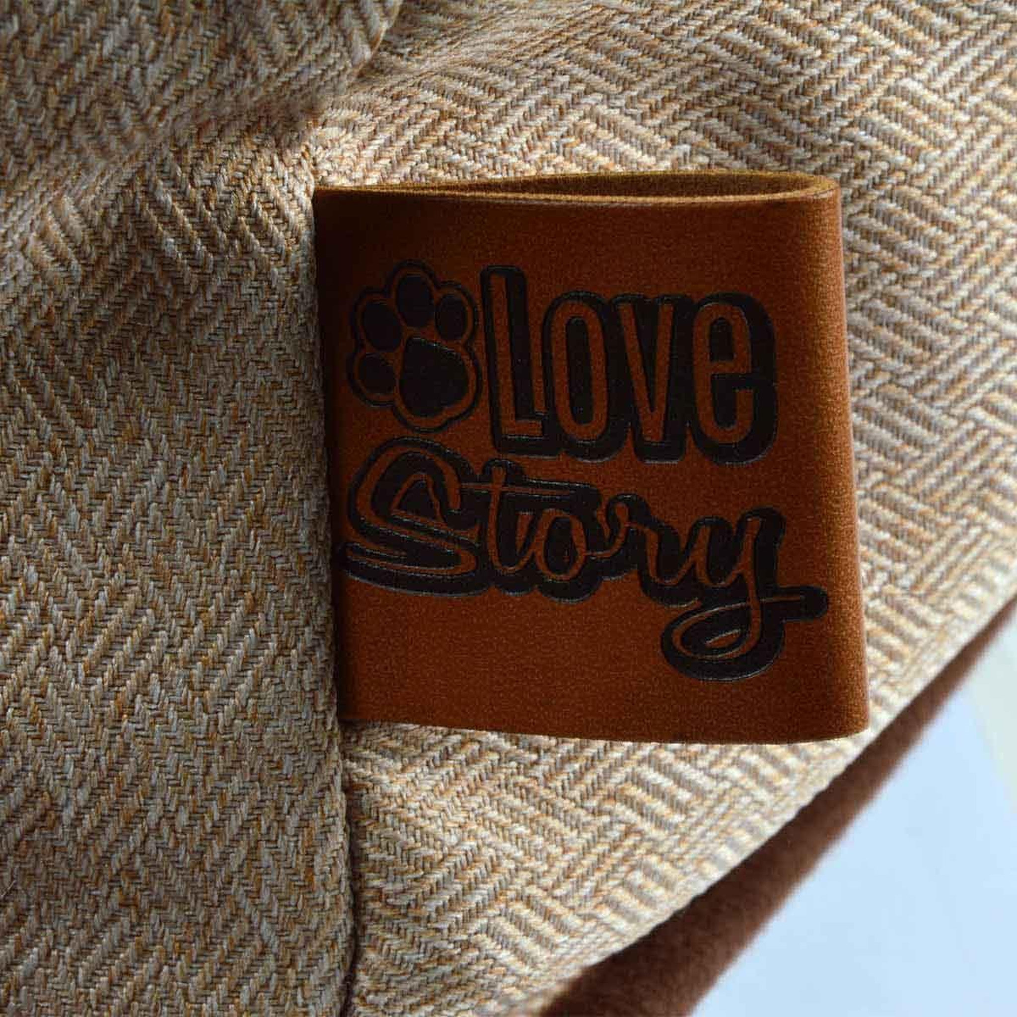 Voir la diapositive 5 : LOVE STORY Protège canapé avec traversin  héritage  75cm écru