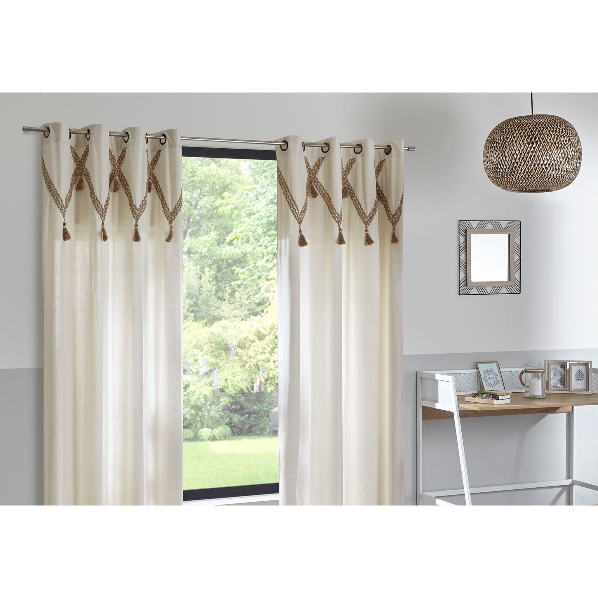 Voir la diapositive 2 : TOILINUX Lot de 2 rideaux carmen à pompons en jute - 140 cm x 260 cm - beige
