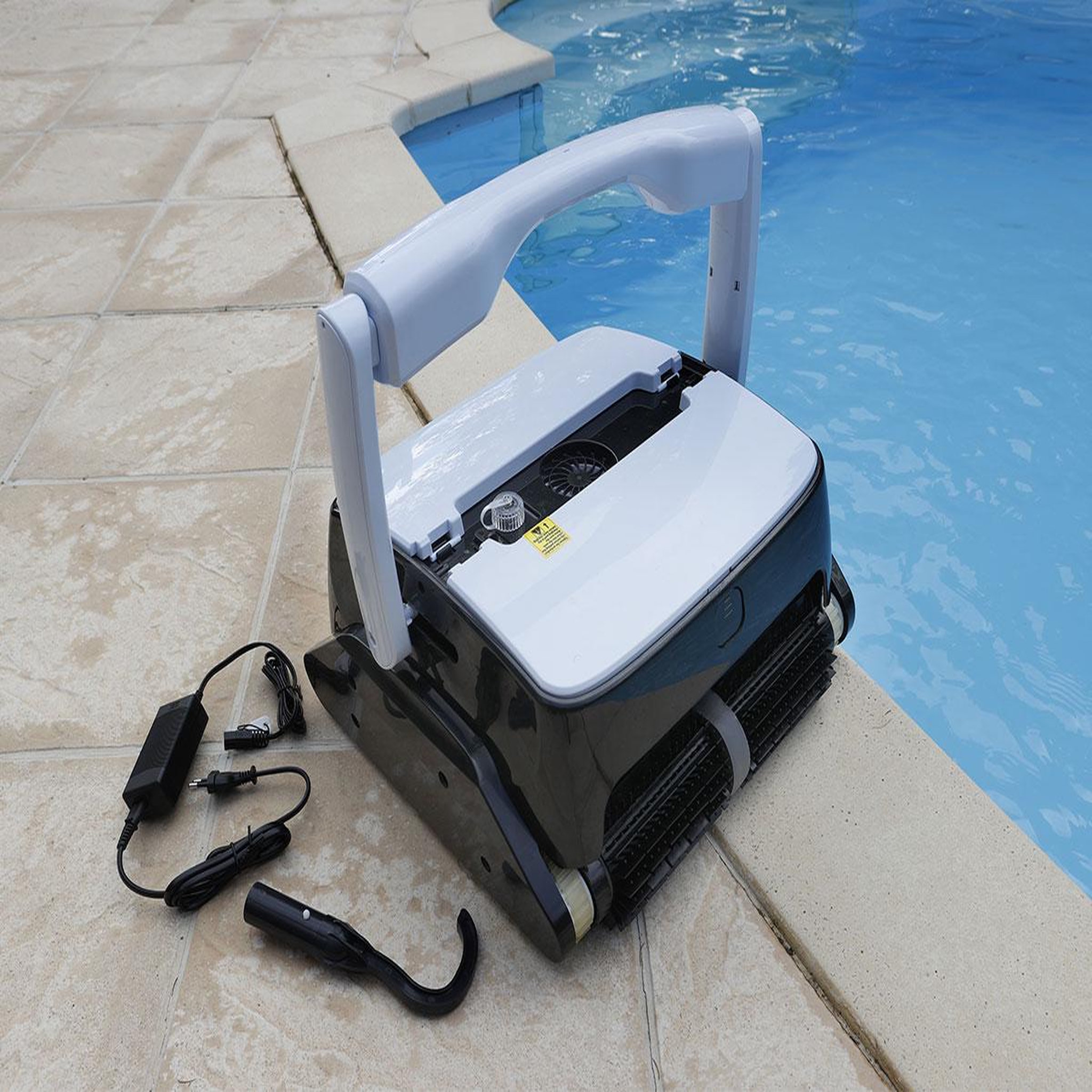 Voir la diapositive 2 : Ubbink Robot de piscine sans fil robotclean accu xl pro - ubbink