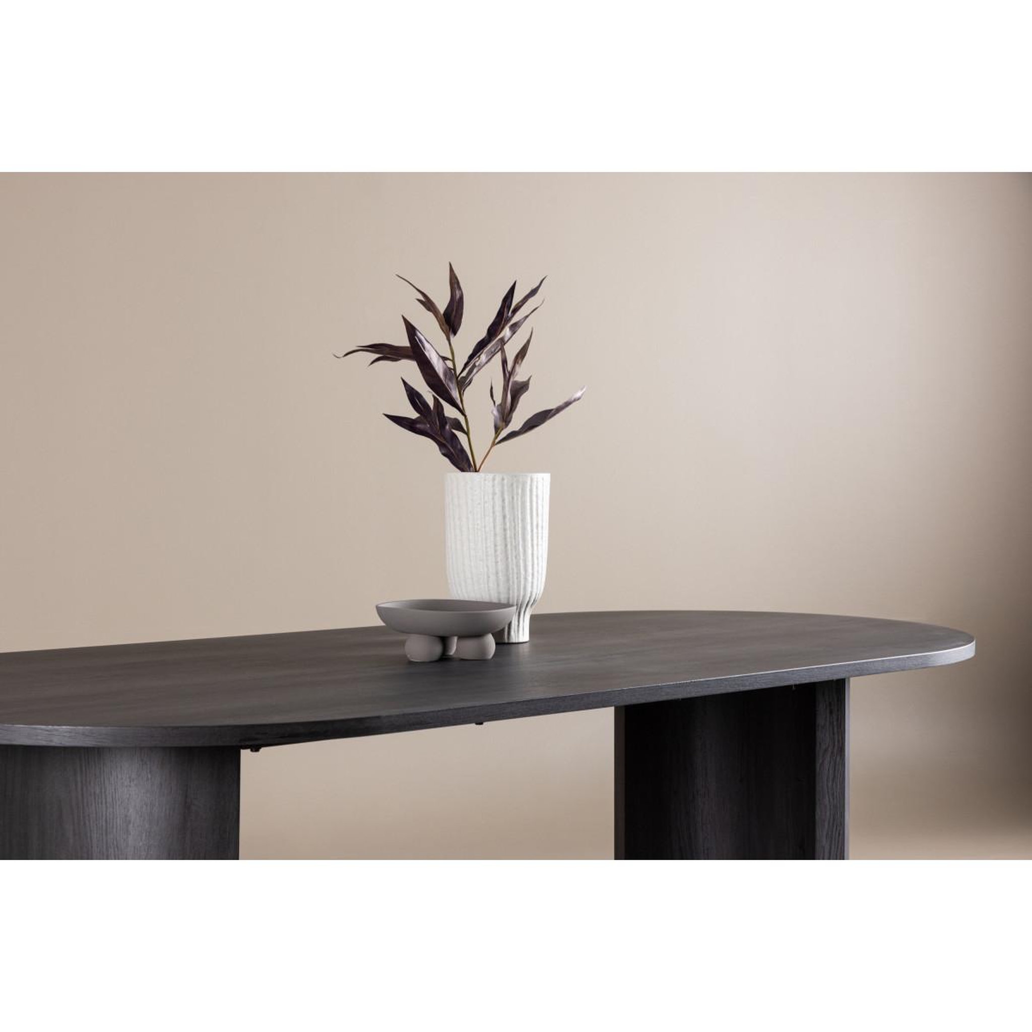 Voir la diapositive 6 : Paris Prix Table à manger design  grundsund  220cm noir