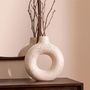 Voir la diapositive 3 : ATMOSPHERA Vase Design en Dolomite  Circle  30cm Blanc & Noir