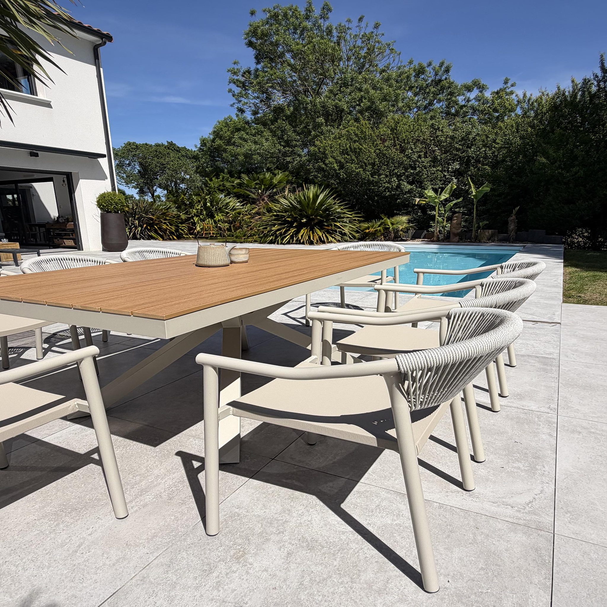 Voir la diapositive 3 : DCB GARDEN Ensemble repas de jardin en aluminium