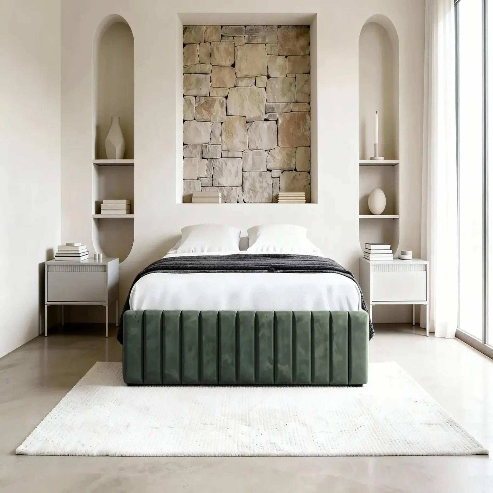 Voir la diapositive 2 : CASANOVA PARIS Elena - lit coffre tissu velours 140x200cm beige