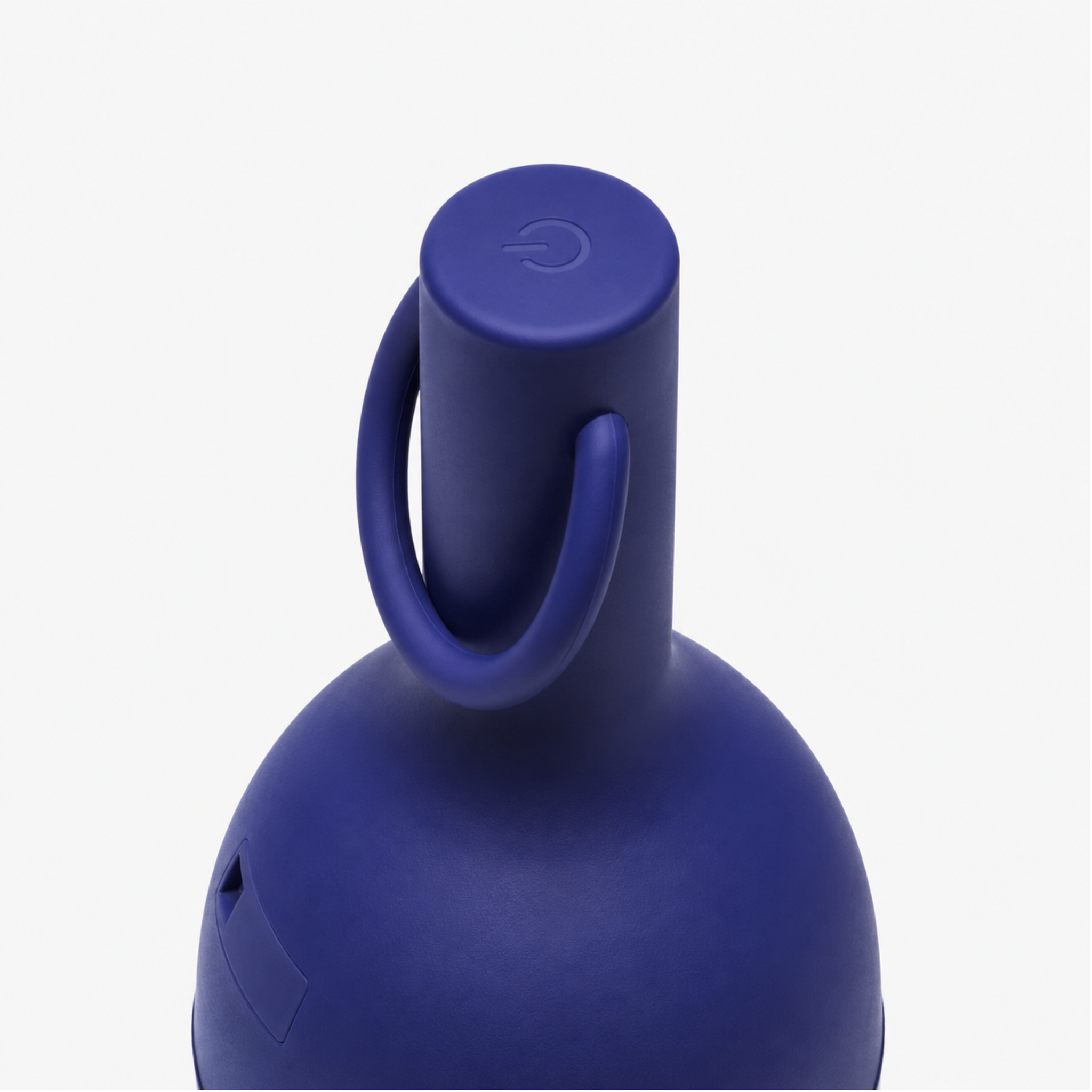 Voir la diapositive 6 : MAISON PAVANE Lampe nomade en plastique bleu-Elo