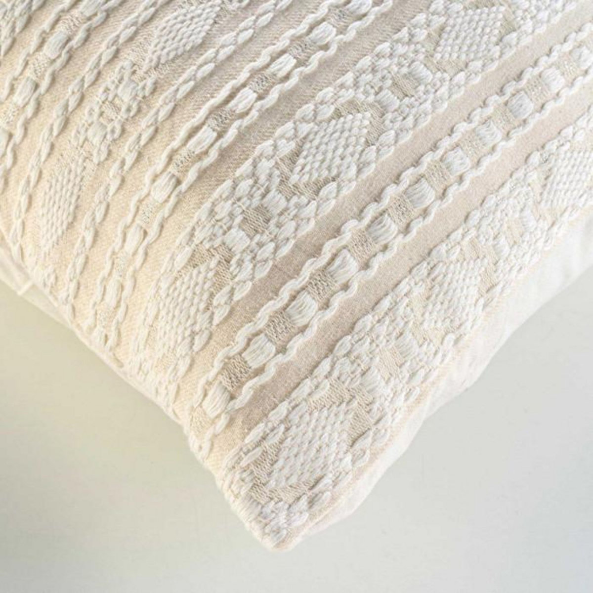 Paris Prix Coussin Déco Fantaisie  Ilies  60x60cm Beige