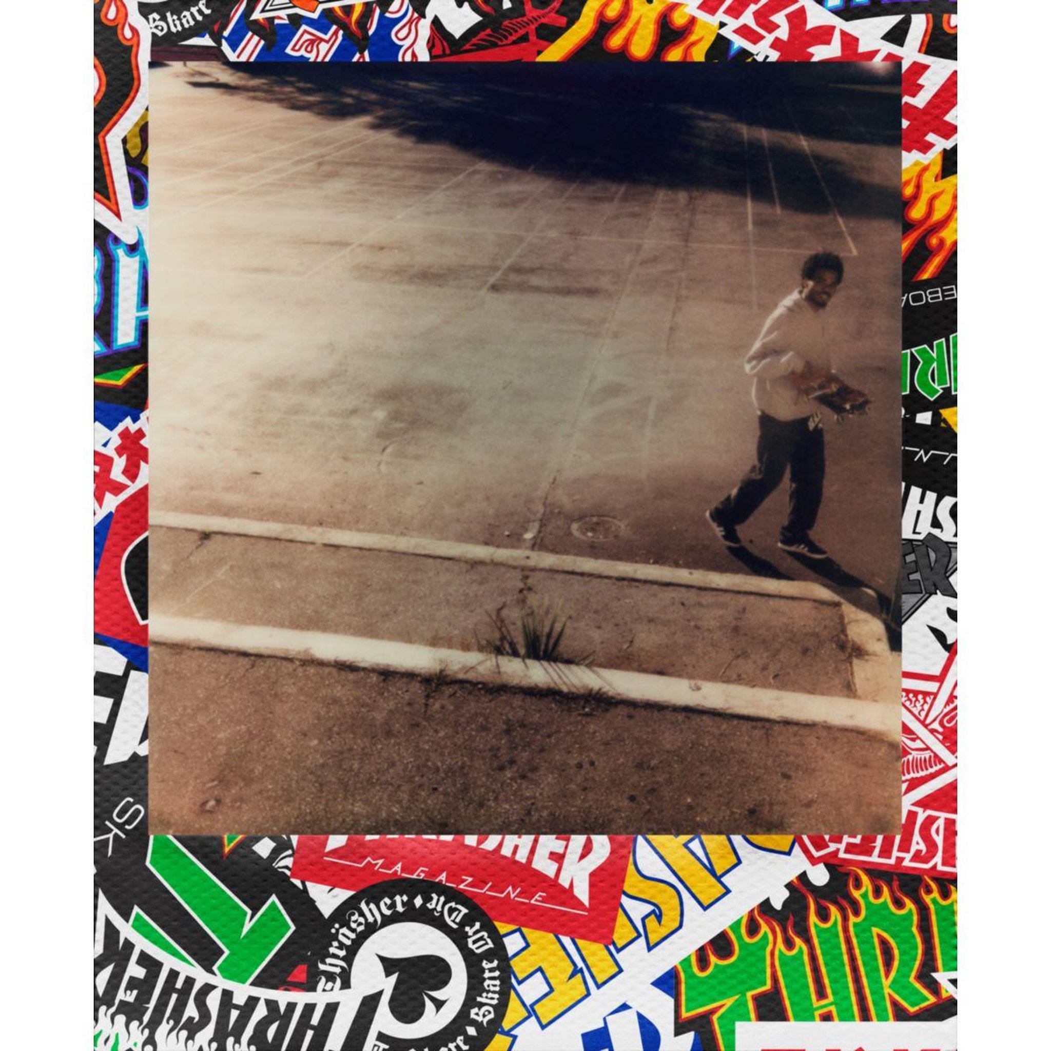 Voir la diapositive 4 : POLAROID Papier photo instantané i-type - thrasher edition