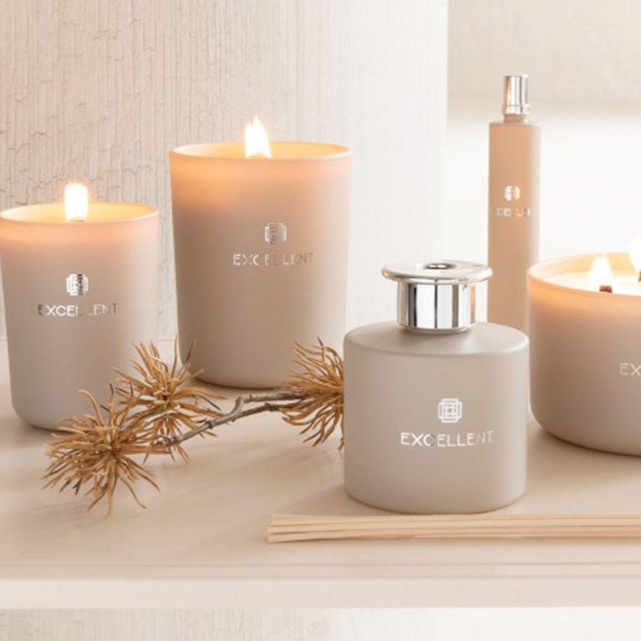 Voir la diapositive 4 : J-LINE Huile Parfumée  Excellent  27cm Lily of the Valley