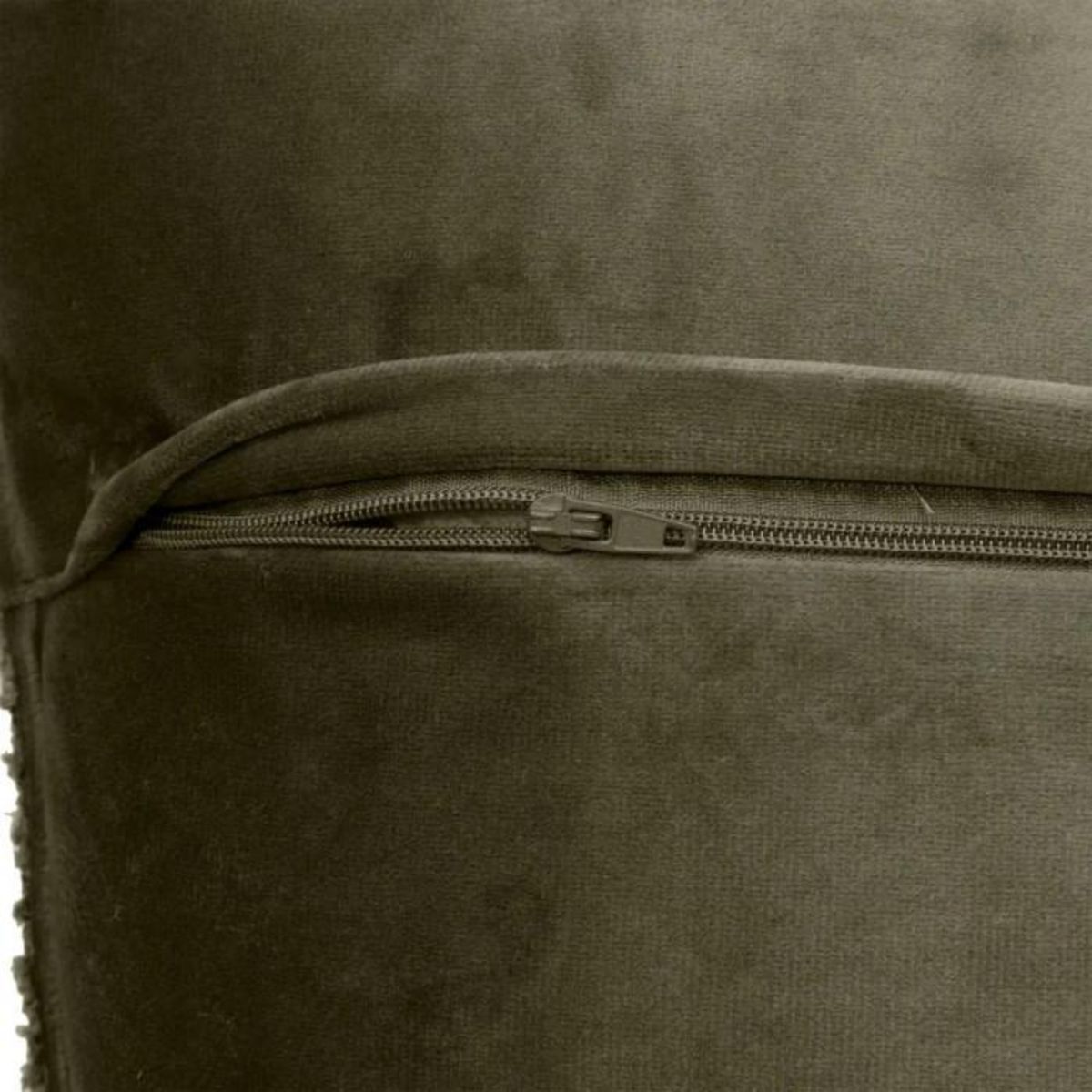 ATMOSPHERA Coussin Déco Bouclette  Soana  45x45cm Vert Kaki