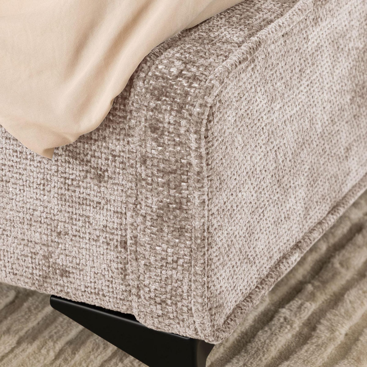 IDIMEX Lit double LEVERDA 140 x 190 cm, revêtement en tissu