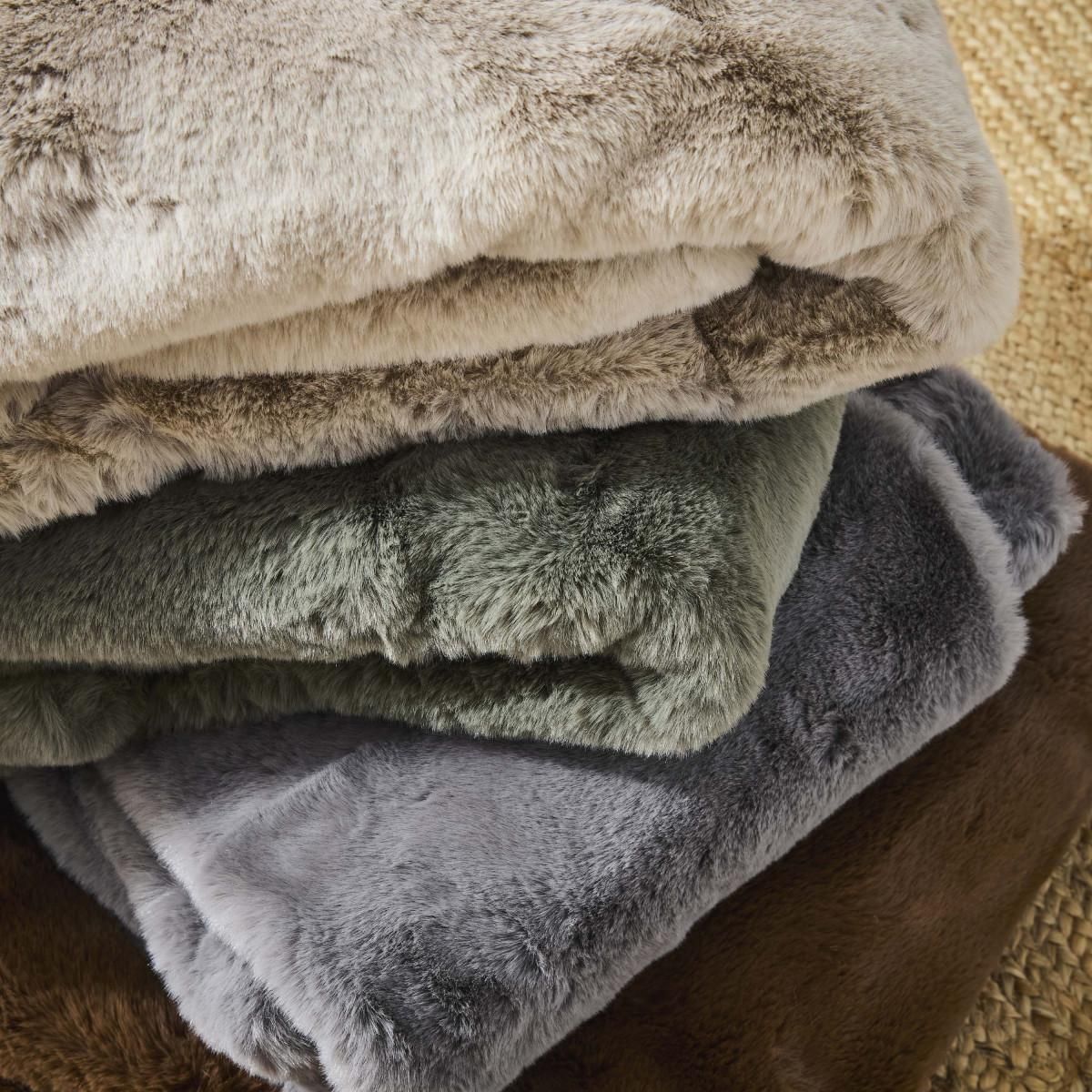 FUTURE HOME Plaid fausse fourrure 130x150 cm