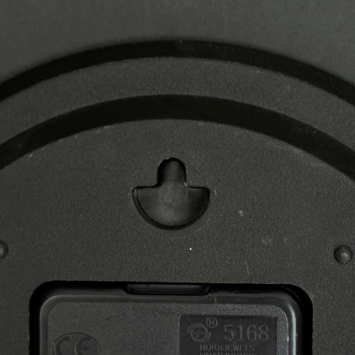 ATMOSPHERA Horloge Murale Relief  Doris  30cm Noir