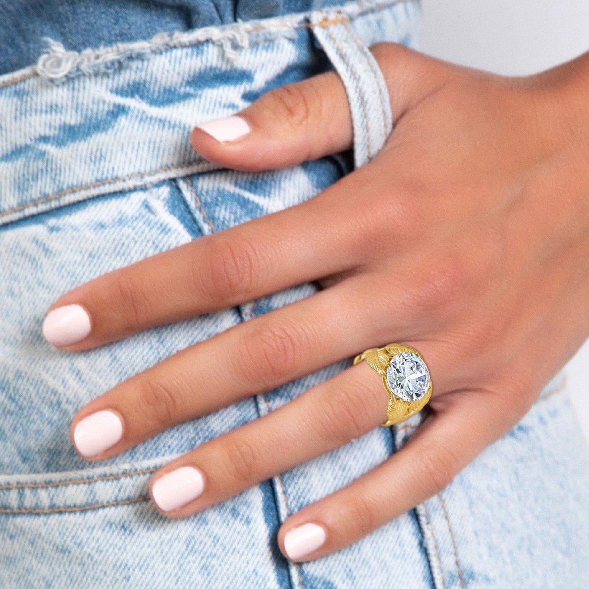 Voir la diapositive 2 : SC CRYSTAL Bague ajustable par SC Crystal ornée d'un Zirconium