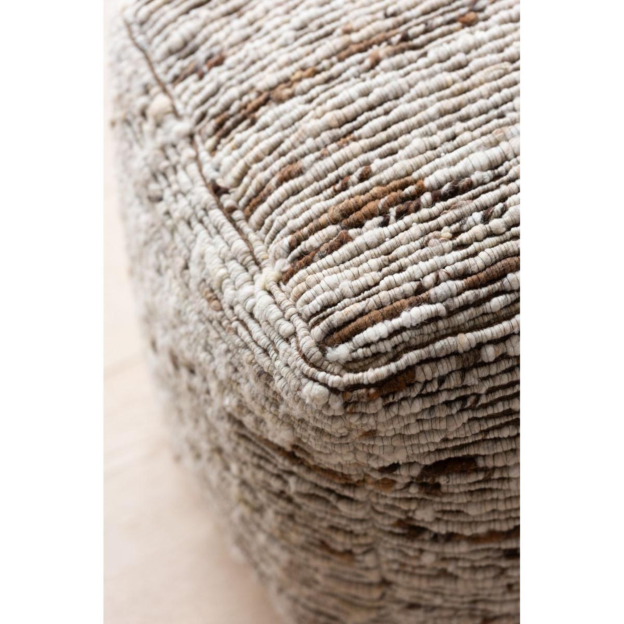 Voir la diapositive 4 : J-LINE Pouf tissé en laine  wild  45cm écru